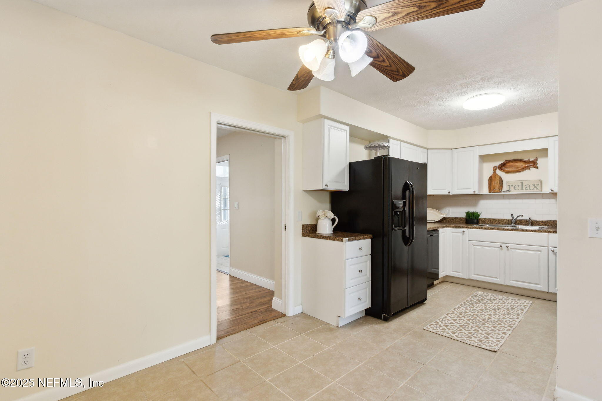 7245 ZAPATA Drive