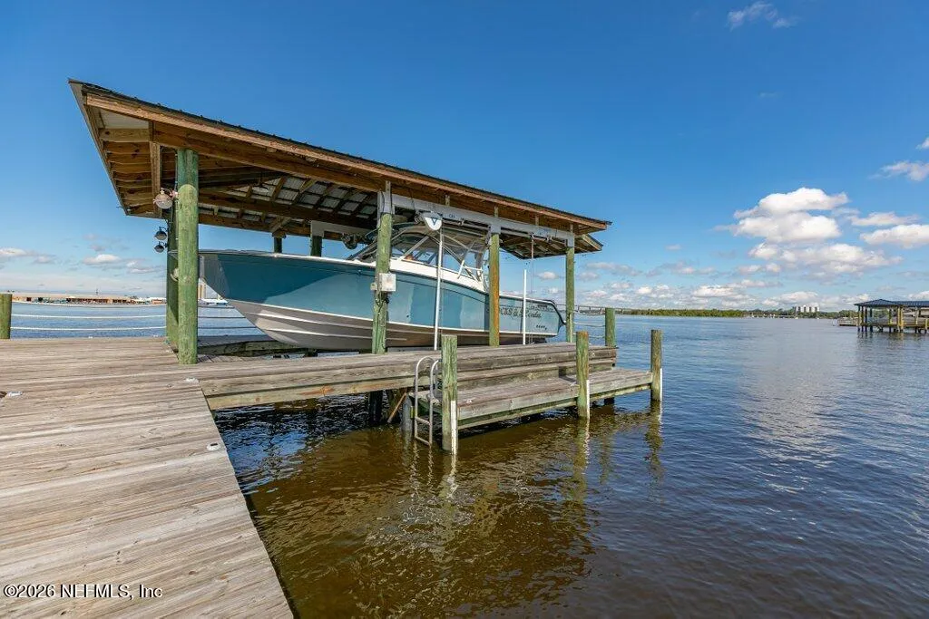 Jacksonville, Florida, 32207, United States, 5 Bedrooms Bedrooms, ,6 BathroomsBathrooms,Residential,Active,2044102
