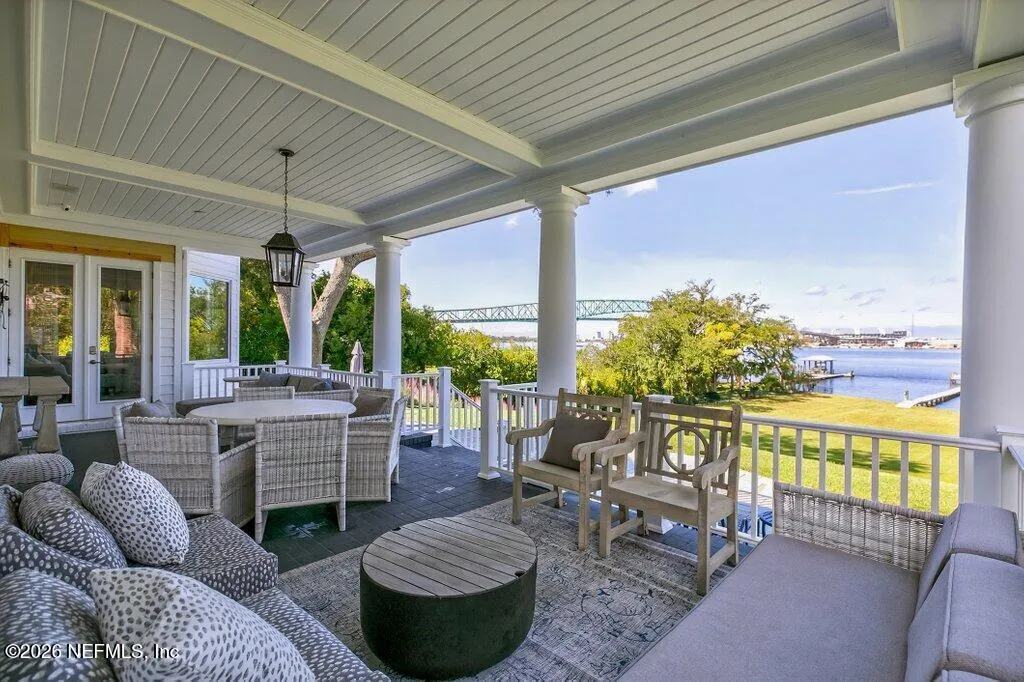 Jacksonville, Florida, 32207, United States, 5 Bedrooms Bedrooms, ,6 BathroomsBathrooms,Residential,Active,2044102