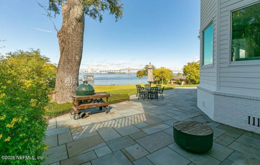 Jacksonville, Florida, 32207, United States, 5 Bedrooms Bedrooms, ,6 BathroomsBathrooms,Residential,Active,2044102