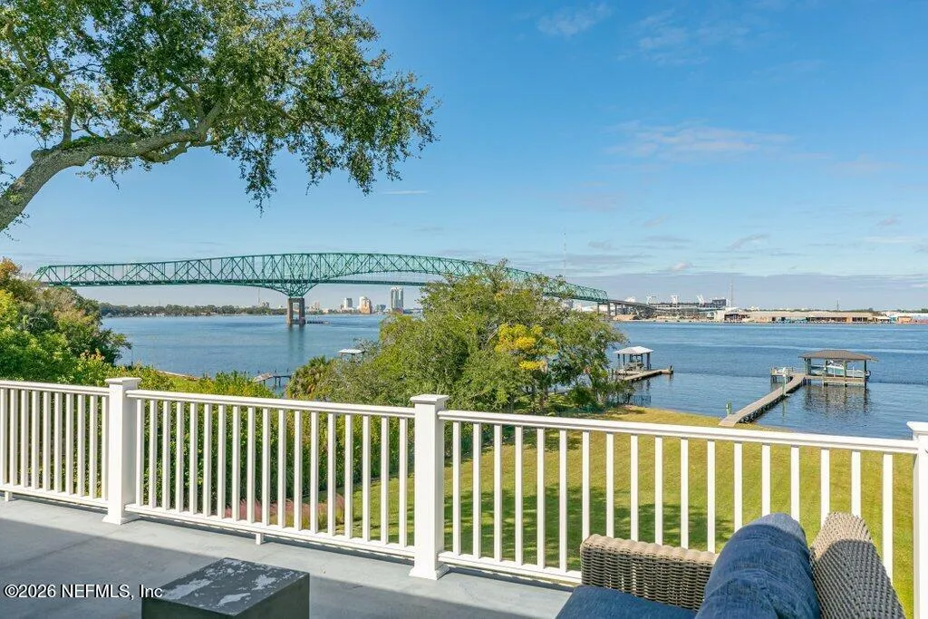 Jacksonville, Florida, 32207, United States, 5 Bedrooms Bedrooms, ,6 BathroomsBathrooms,Residential,Active,2044102