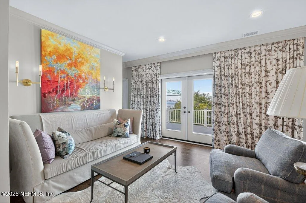 Jacksonville, Florida, 32207, United States, 5 Bedrooms Bedrooms, ,6 BathroomsBathrooms,Residential,Active,2044102