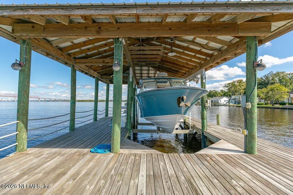 Jacksonville, Florida, 32207, United States, 5 Bedrooms Bedrooms, ,6 BathroomsBathrooms,Residential,Active,2044102