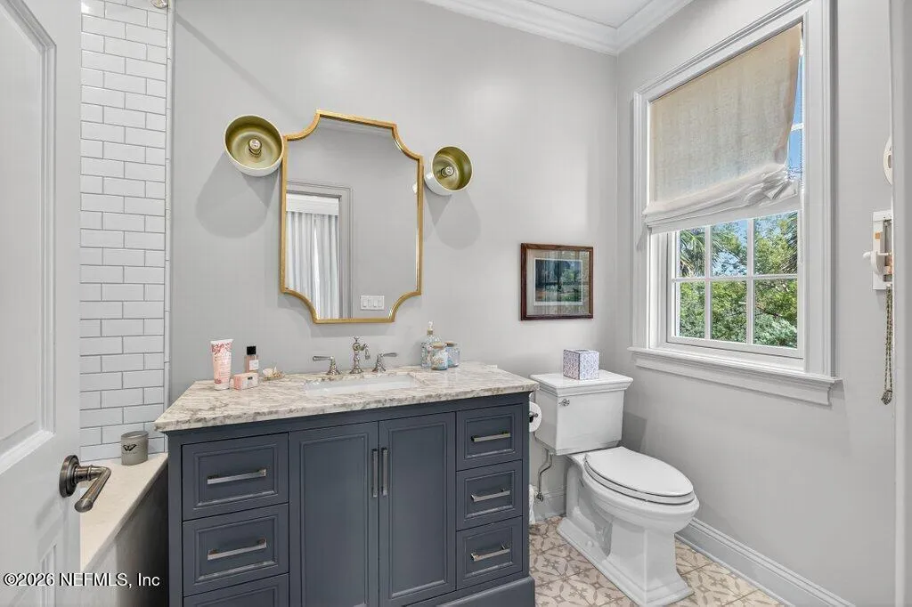 Jacksonville, Florida, 32207, United States, 5 Bedrooms Bedrooms, ,6 BathroomsBathrooms,Residential,Active,2044102