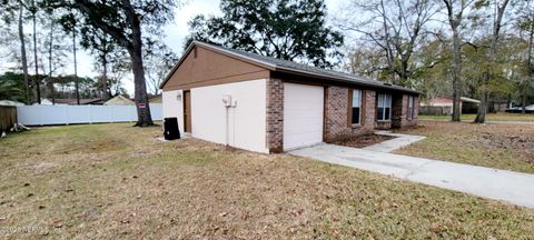 A home in Middleburg