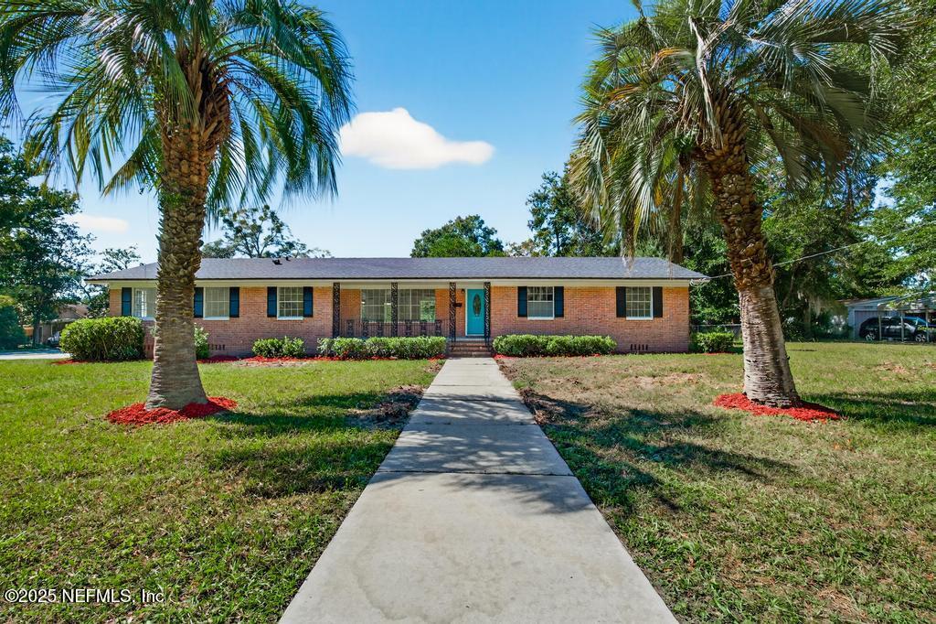 9414 CARBONDALE Drive E