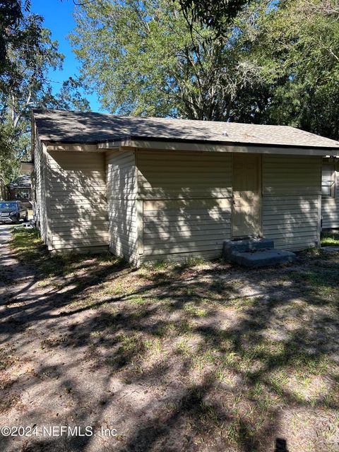 A home in Jacksonville