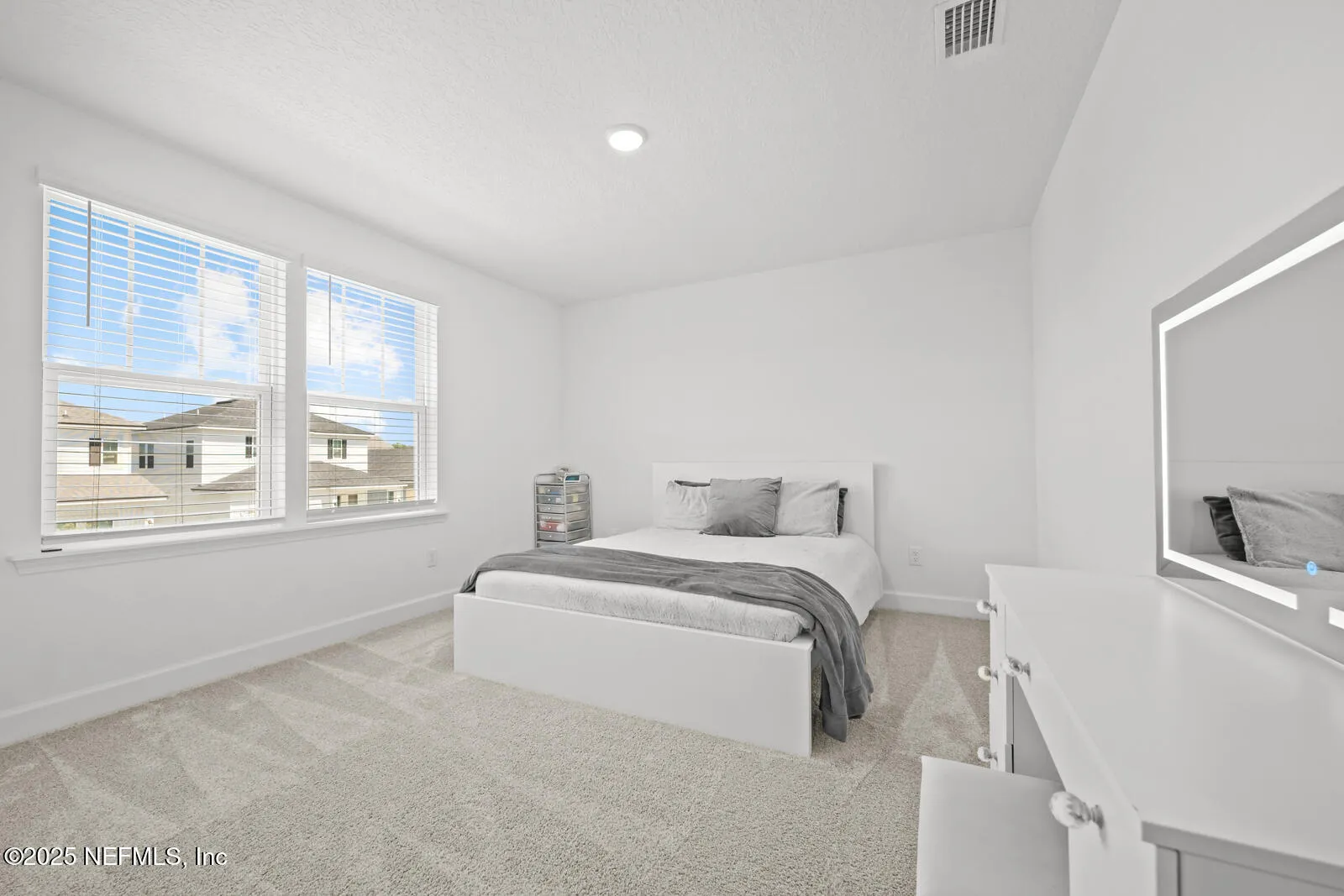 Yulee, Florida 32097, United States, 5 Bedrooms Bedrooms, ,3 BathroomsBathrooms,Residential,Active,242076