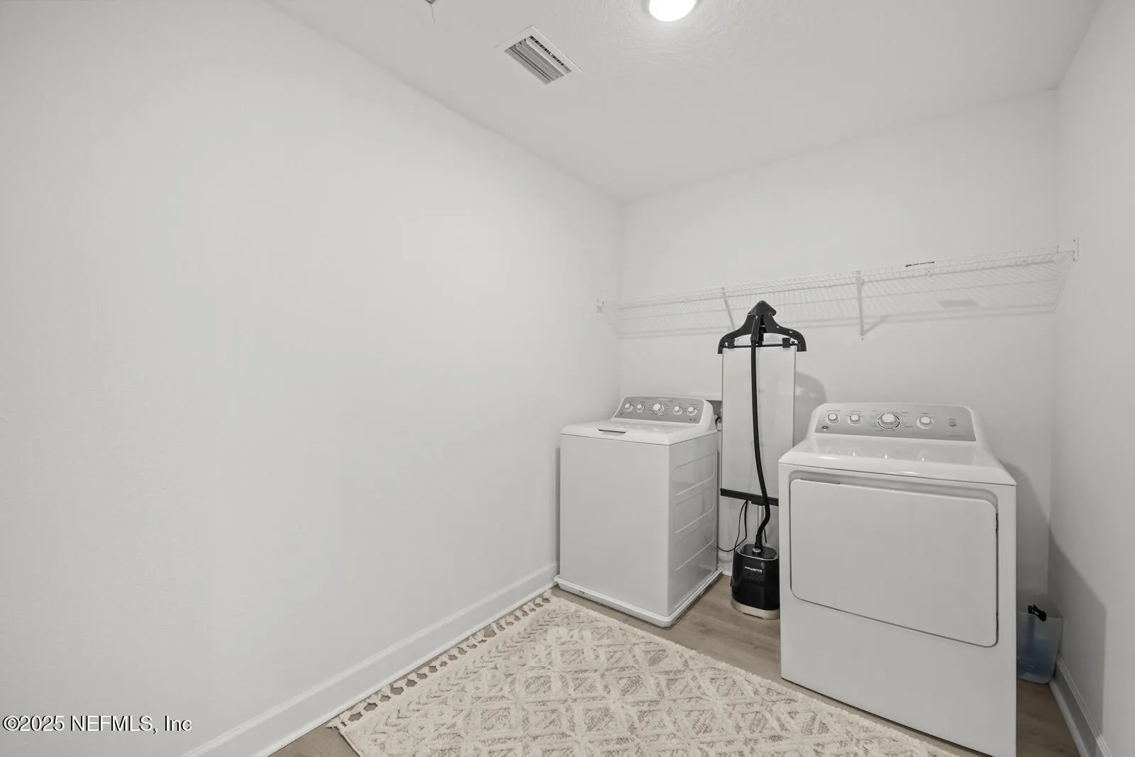 Yulee, Florida 32097, United States, 5 Bedrooms Bedrooms, ,3 BathroomsBathrooms,Residential,Active,242076