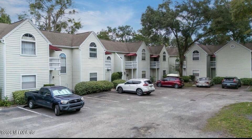 2300 TWELVE OAKS Drive J-4