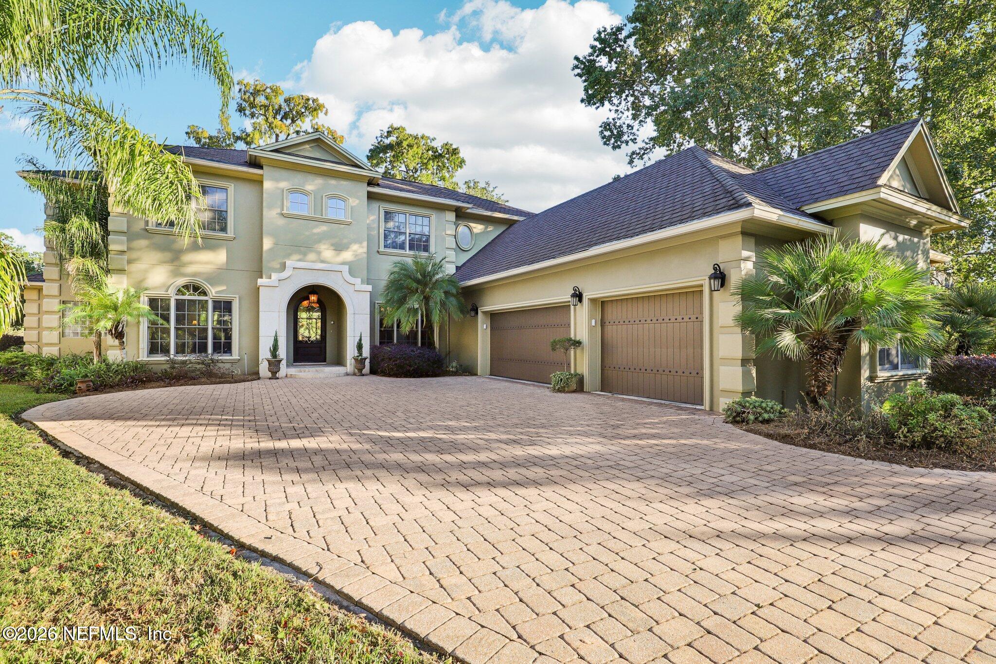 8881 SHINING OAK Court