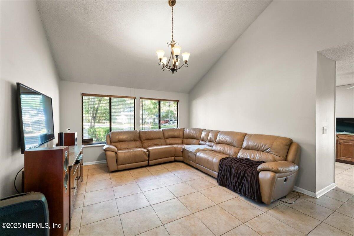 2438 SYLVAN CHASE Drive