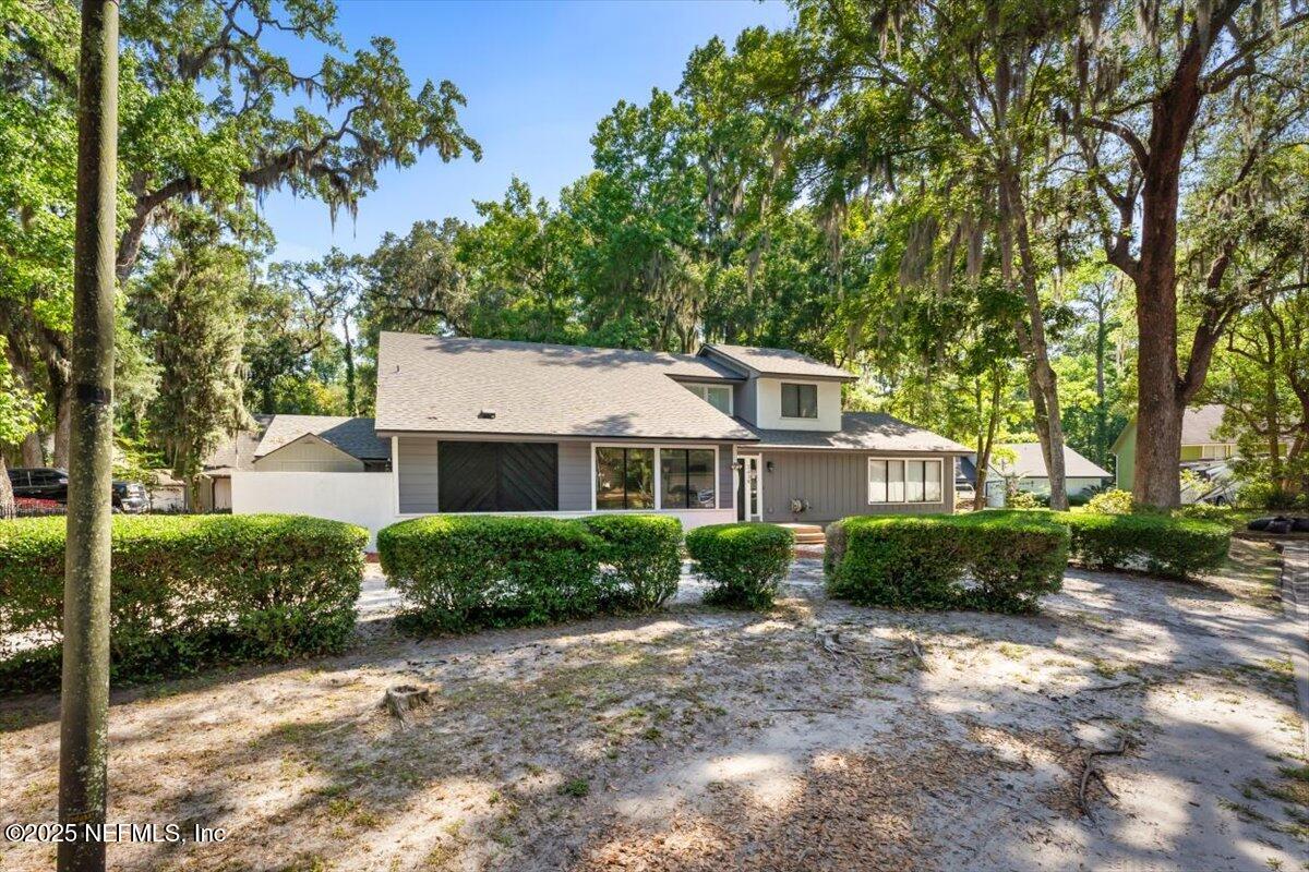 2438 SYLVAN CHASE Drive