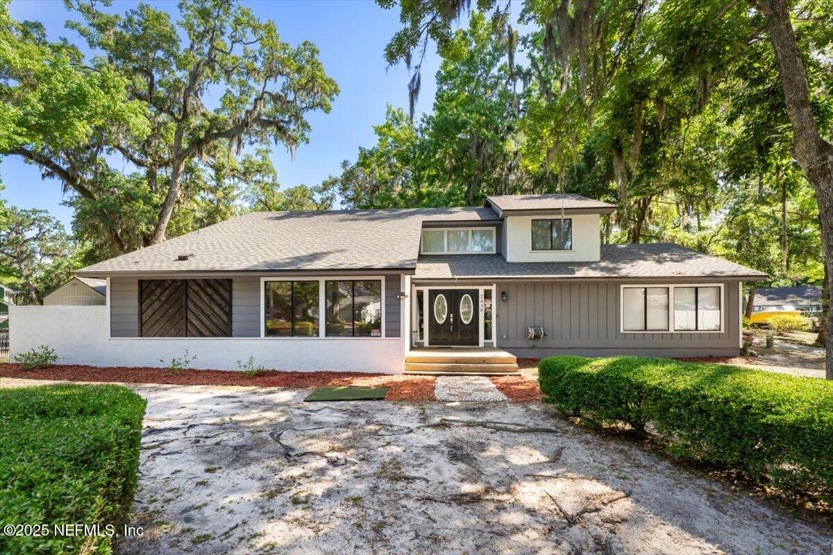 2438 SYLVAN CHASE Drive