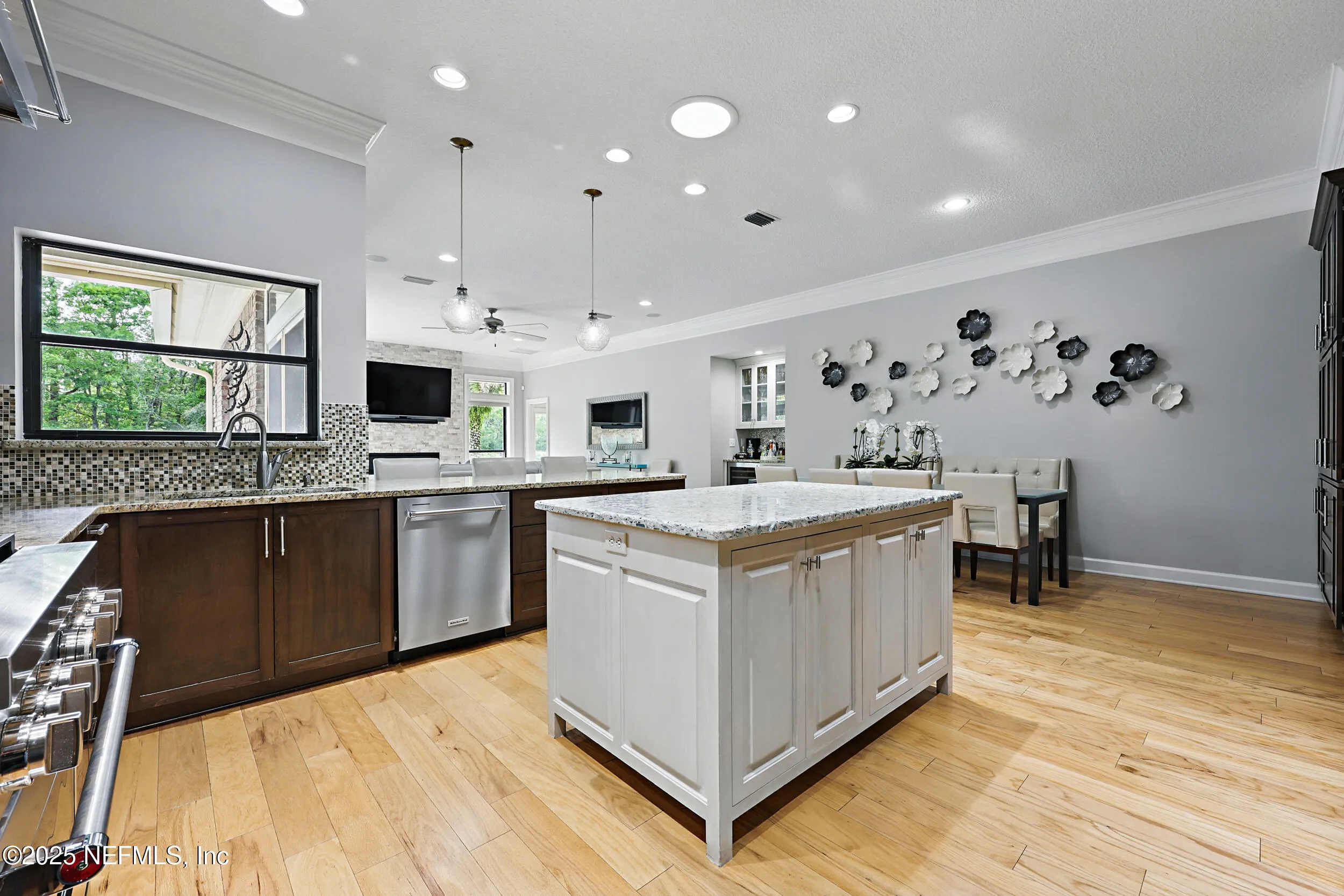 Ponte Vedra Beach, Florida 32082, United States, 4 Bedrooms Bedrooms, ,3 BathroomsBathrooms,Residential,Pending,101510