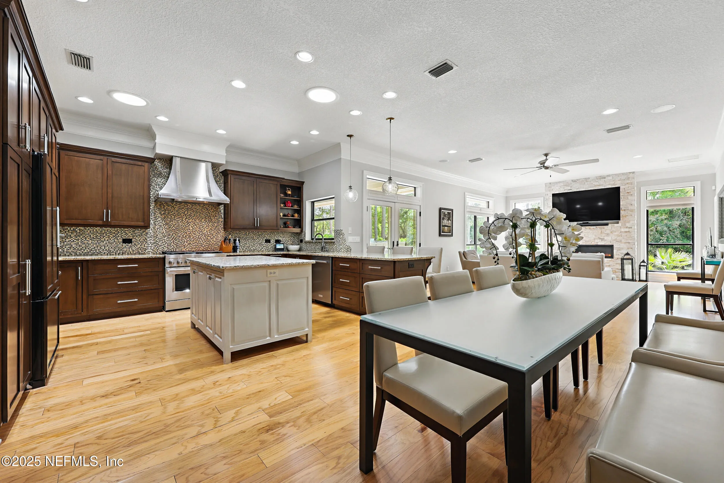 Ponte Vedra Beach, Florida 32082, United States, 4 Bedrooms Bedrooms, ,3 BathroomsBathrooms,Residential,Pending,101510