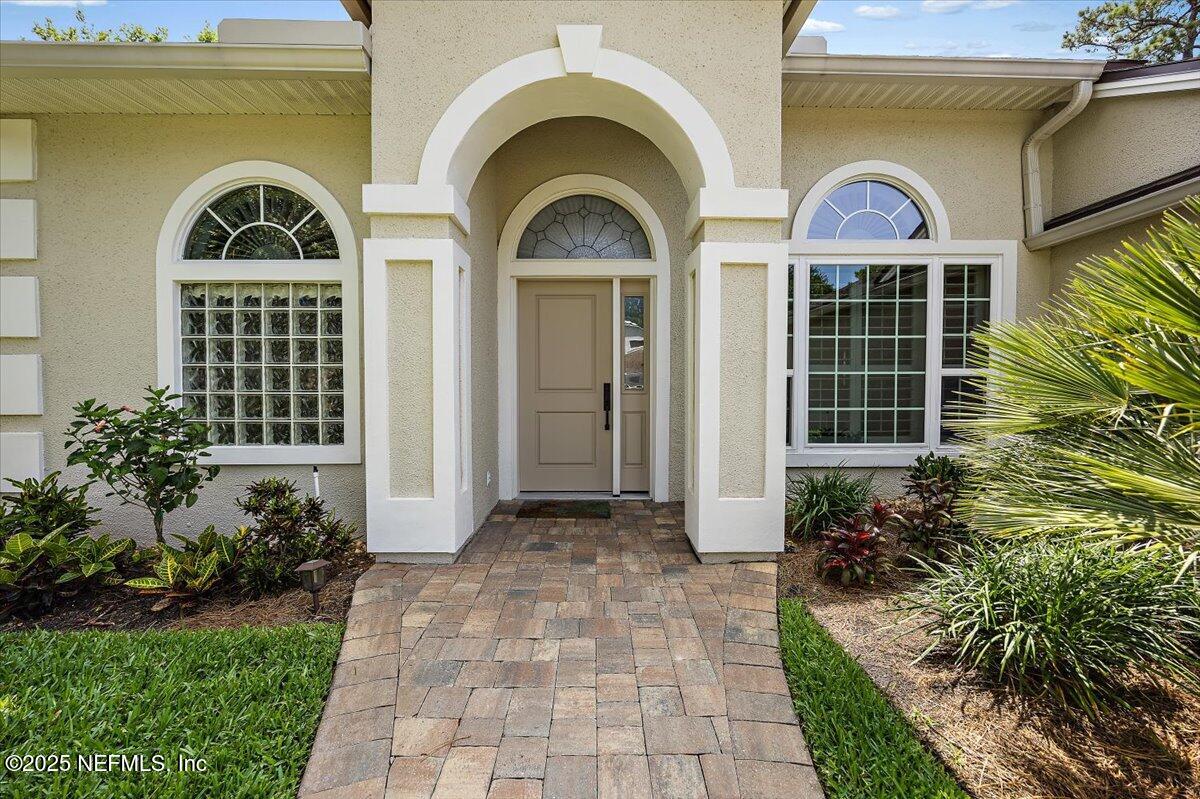 6541 BURNHAM Circle