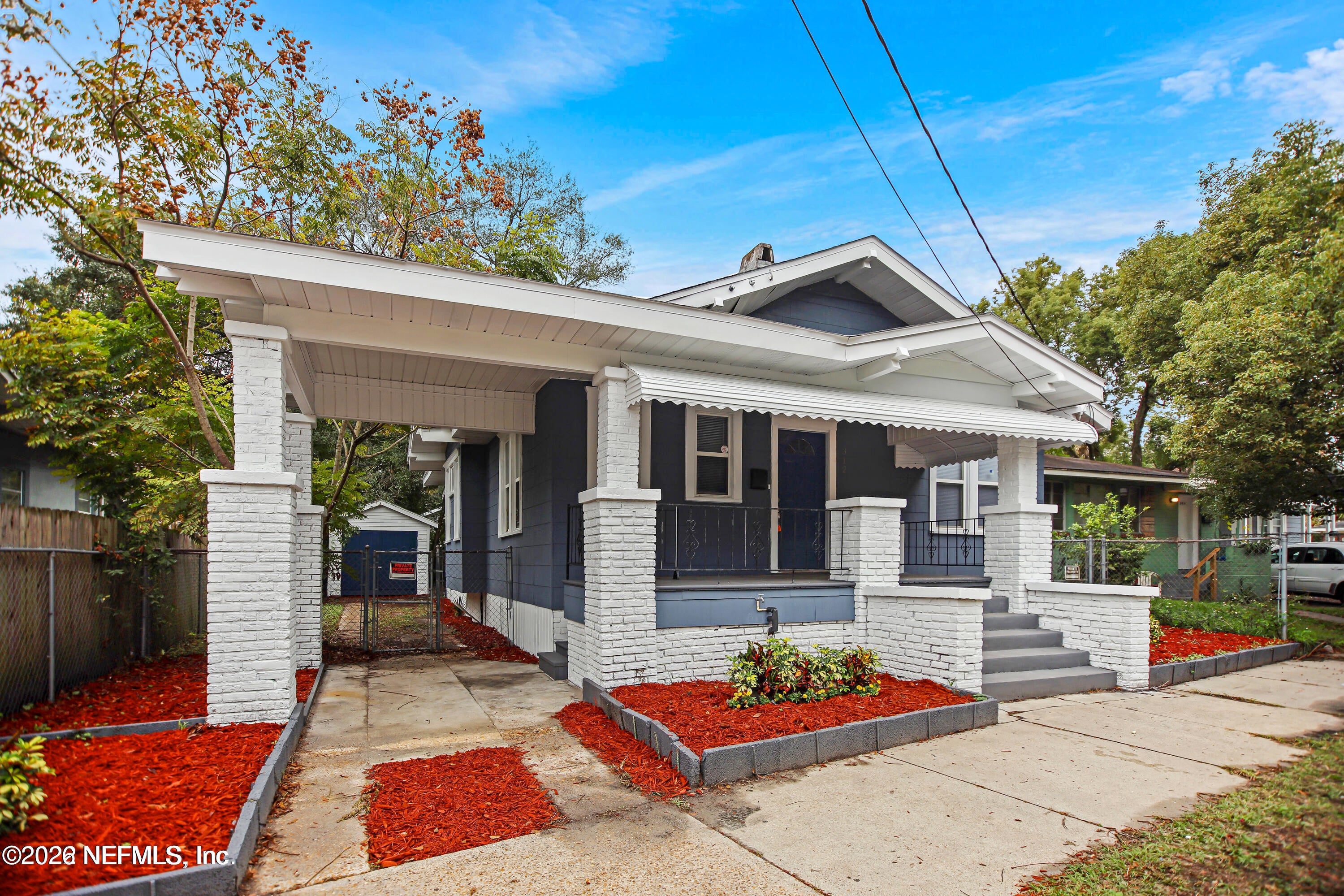 312 W 25 Street