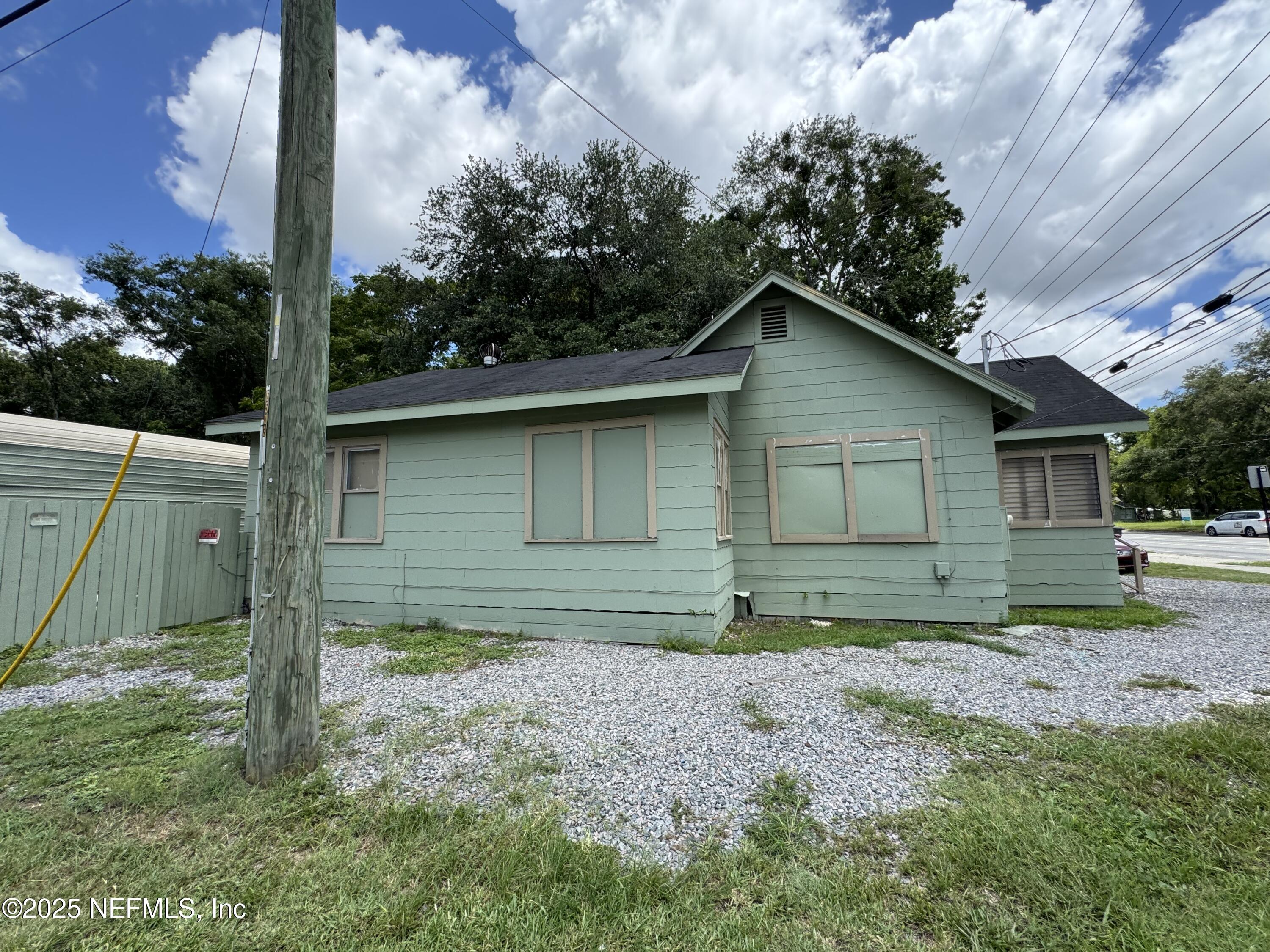 268 LANE Avenue