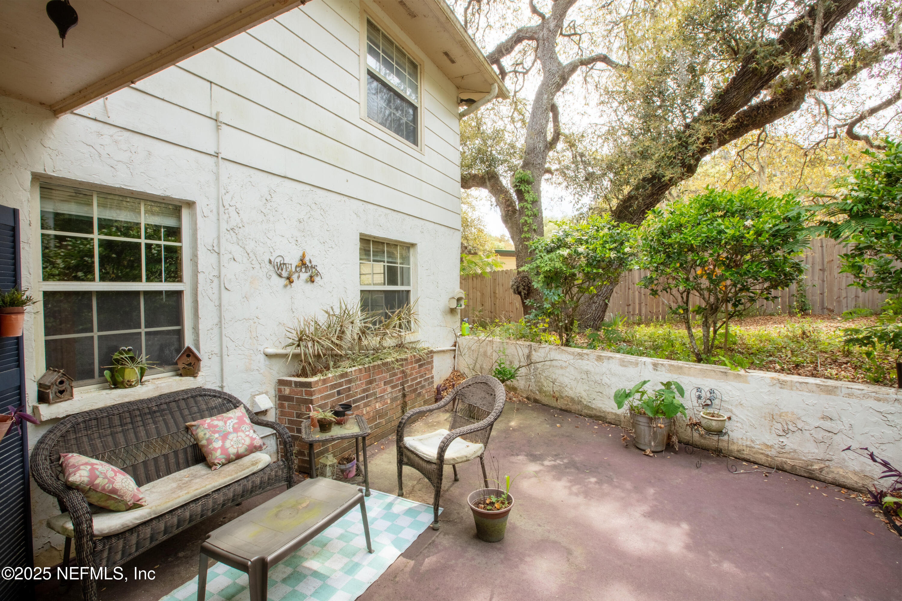 5915 WHITE SANDS Road