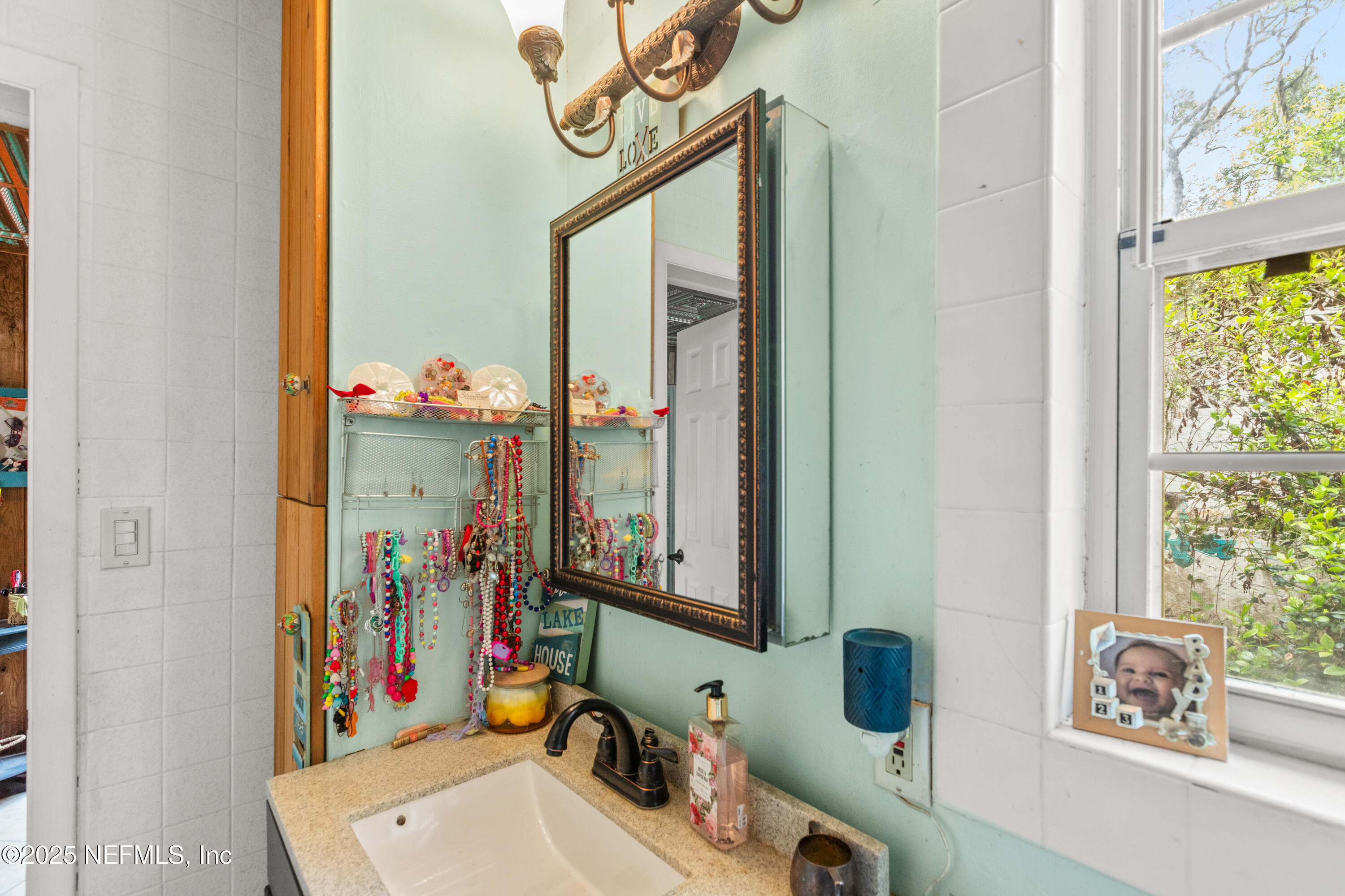 5915 WHITE SANDS Road