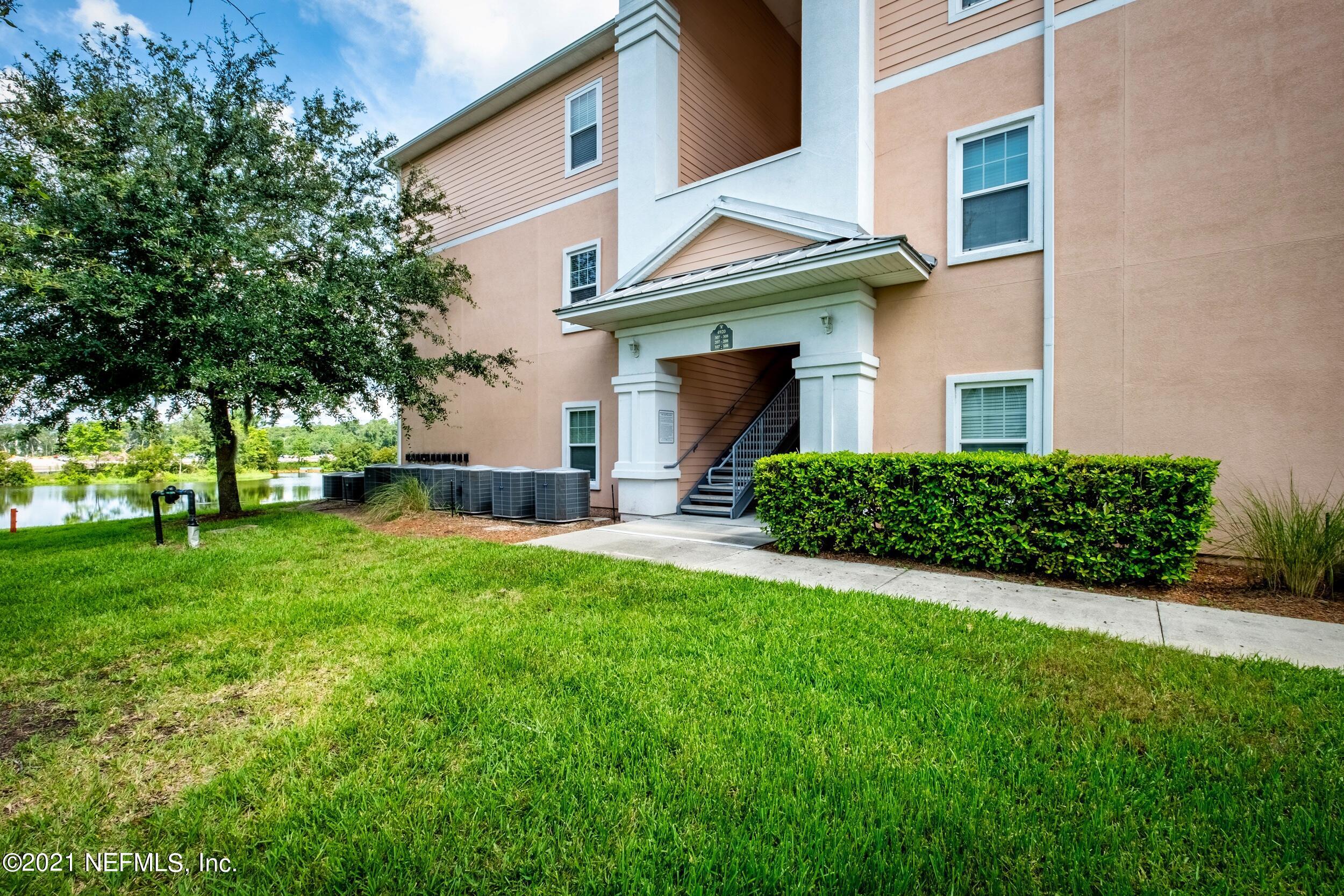 Jacksonville, FL home for sale located at 4920 Key Lime Drive Unit 207, Jacksonville, FL 32256