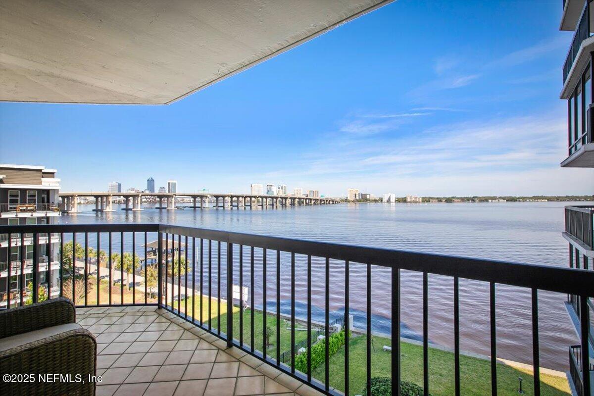 505 LANCASTER Street 5C