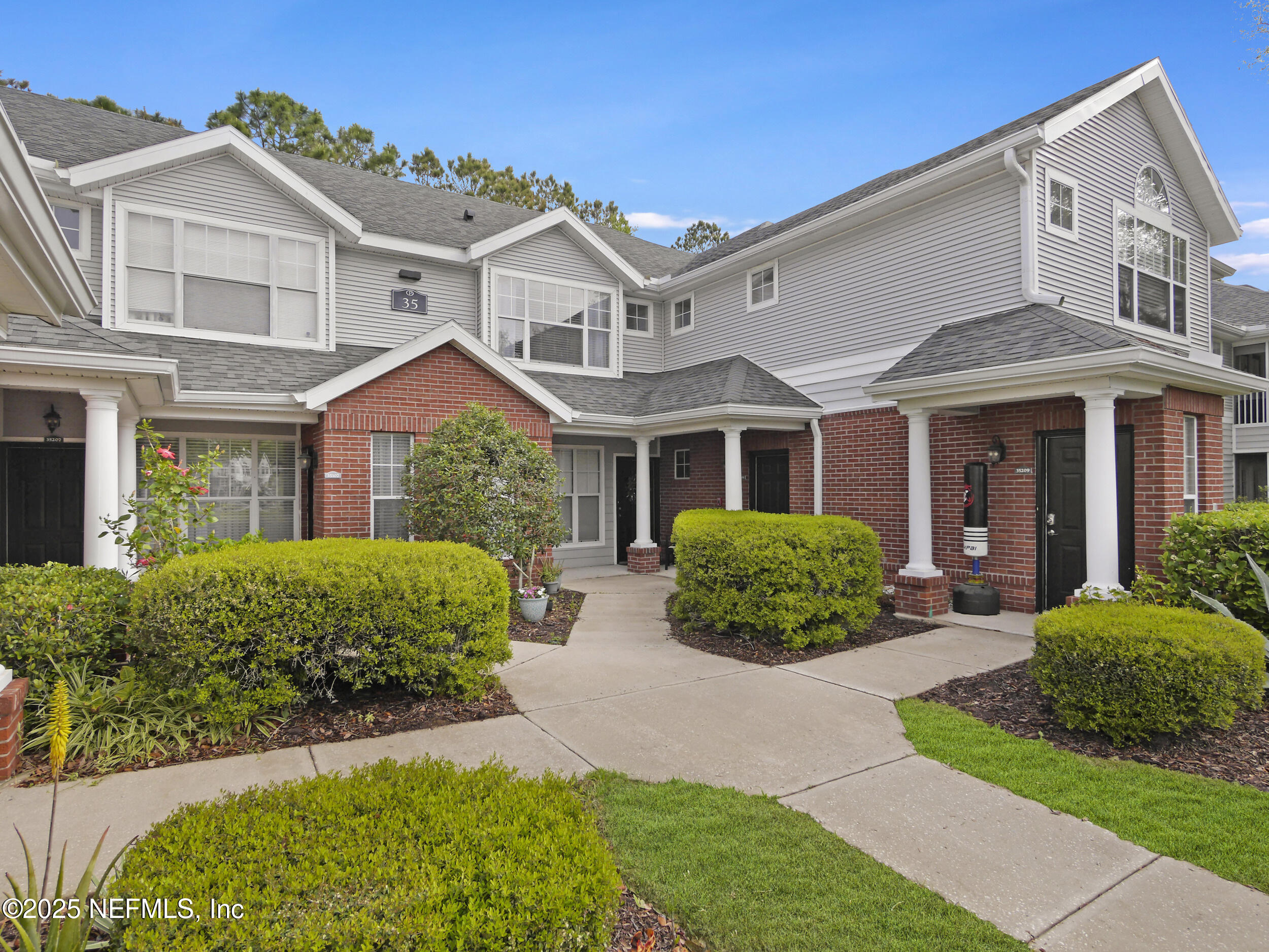 35211 HARBOUR VISTA Circle