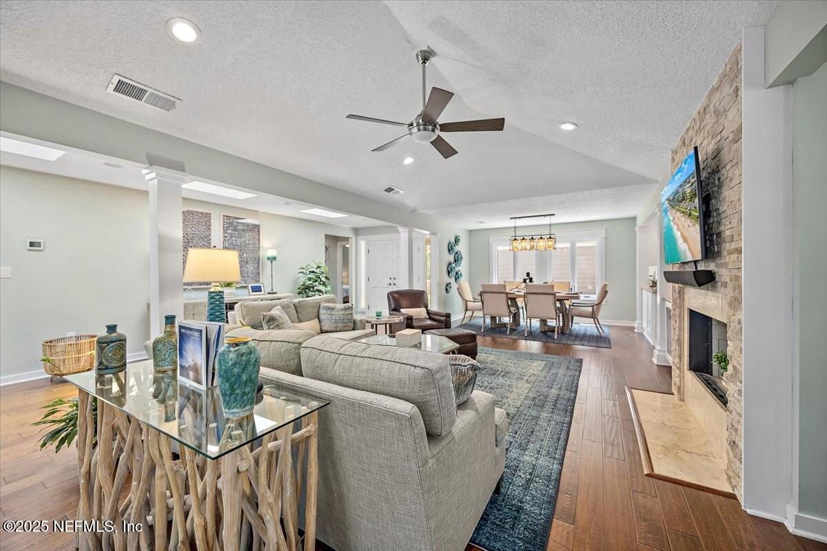 2011 PALMETTO POINT Drive