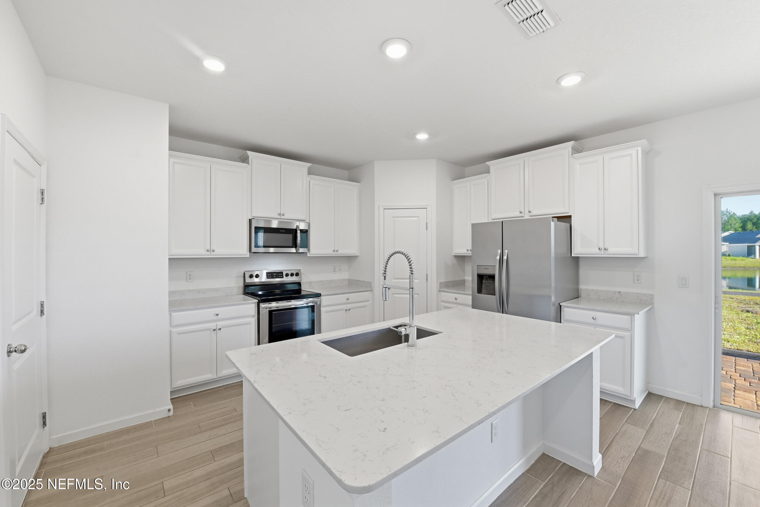 9852 LEMON BALM Way