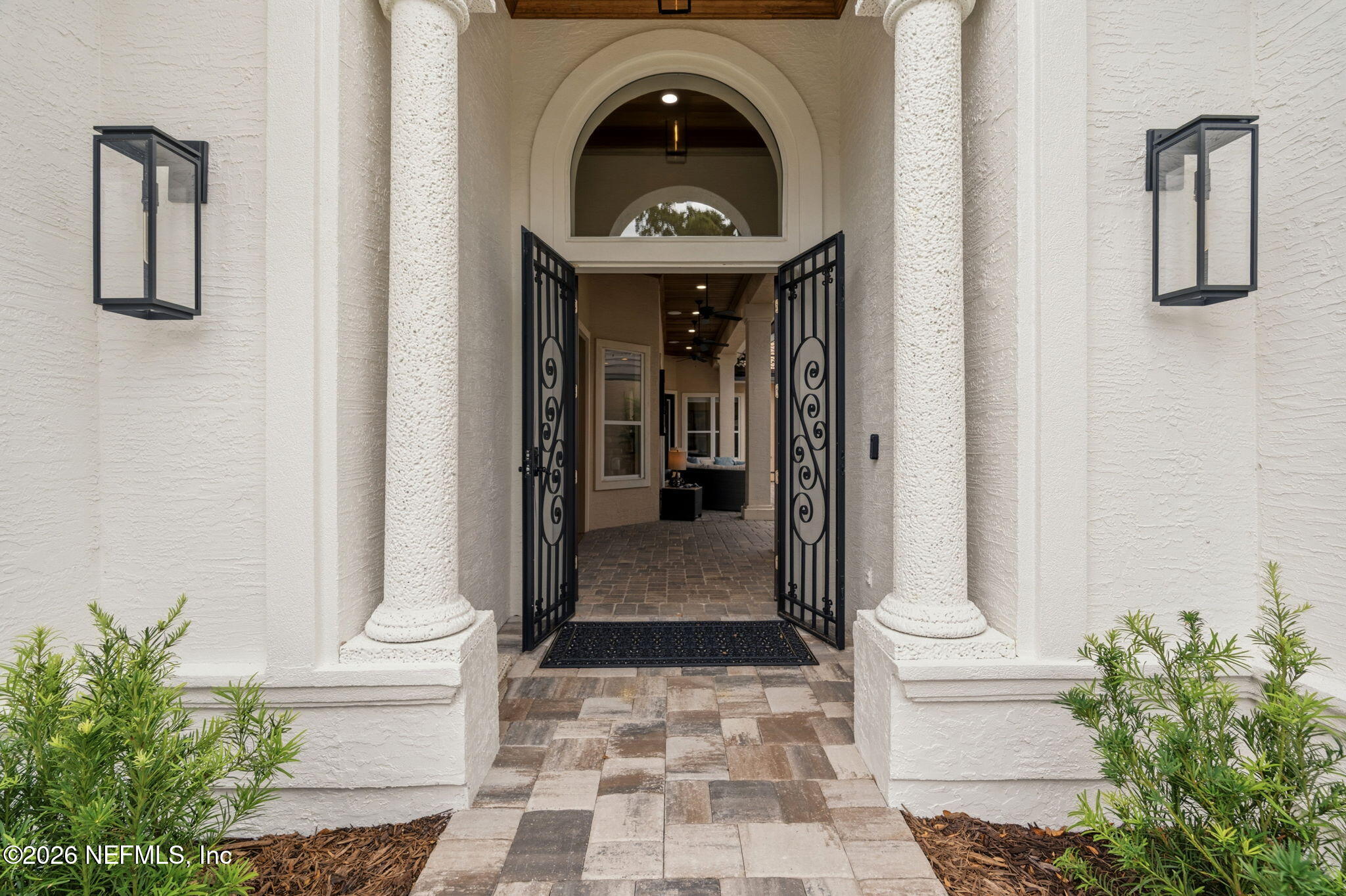 105 LAUREL Way