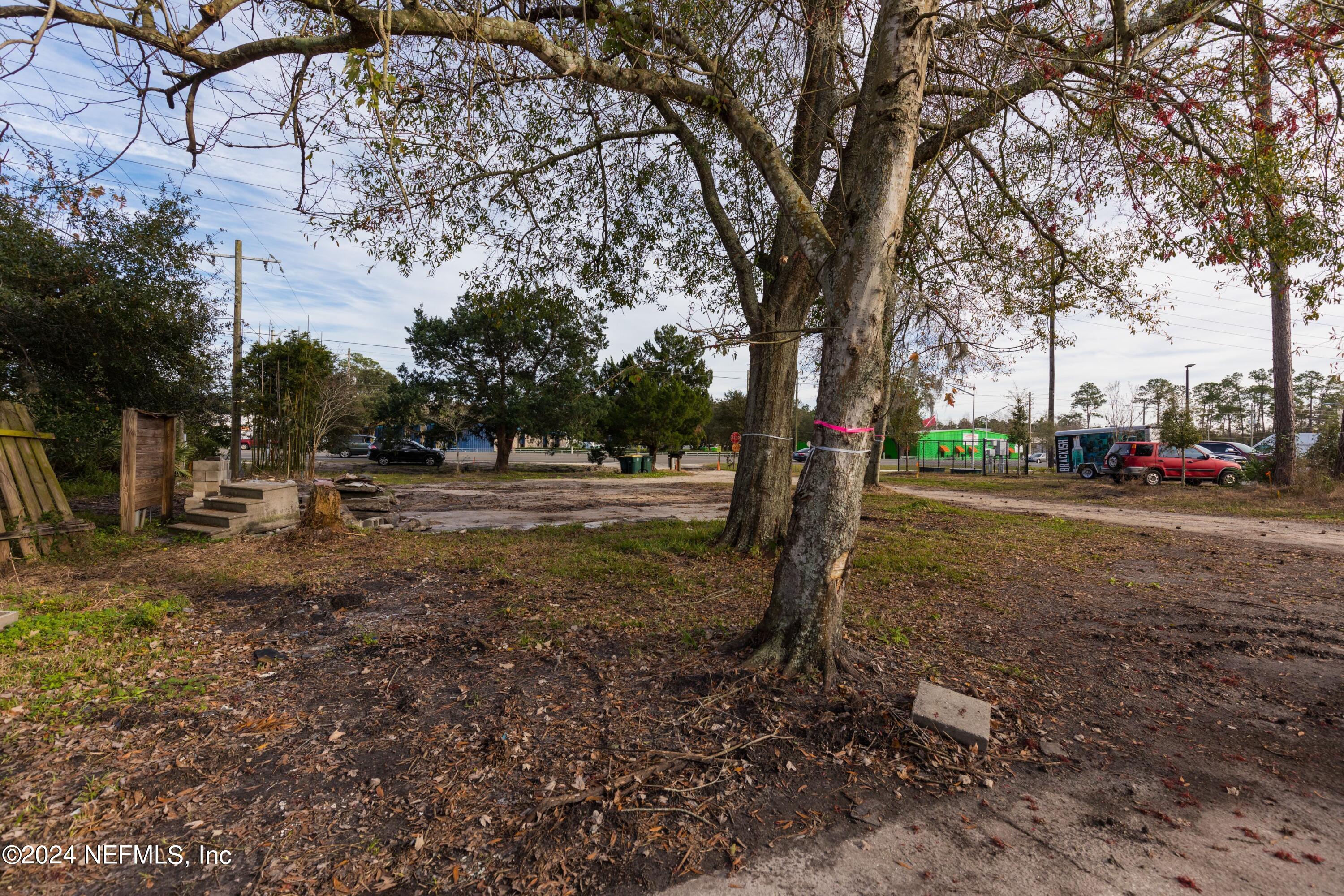 2168 ST JOHNS BLUFF Road S