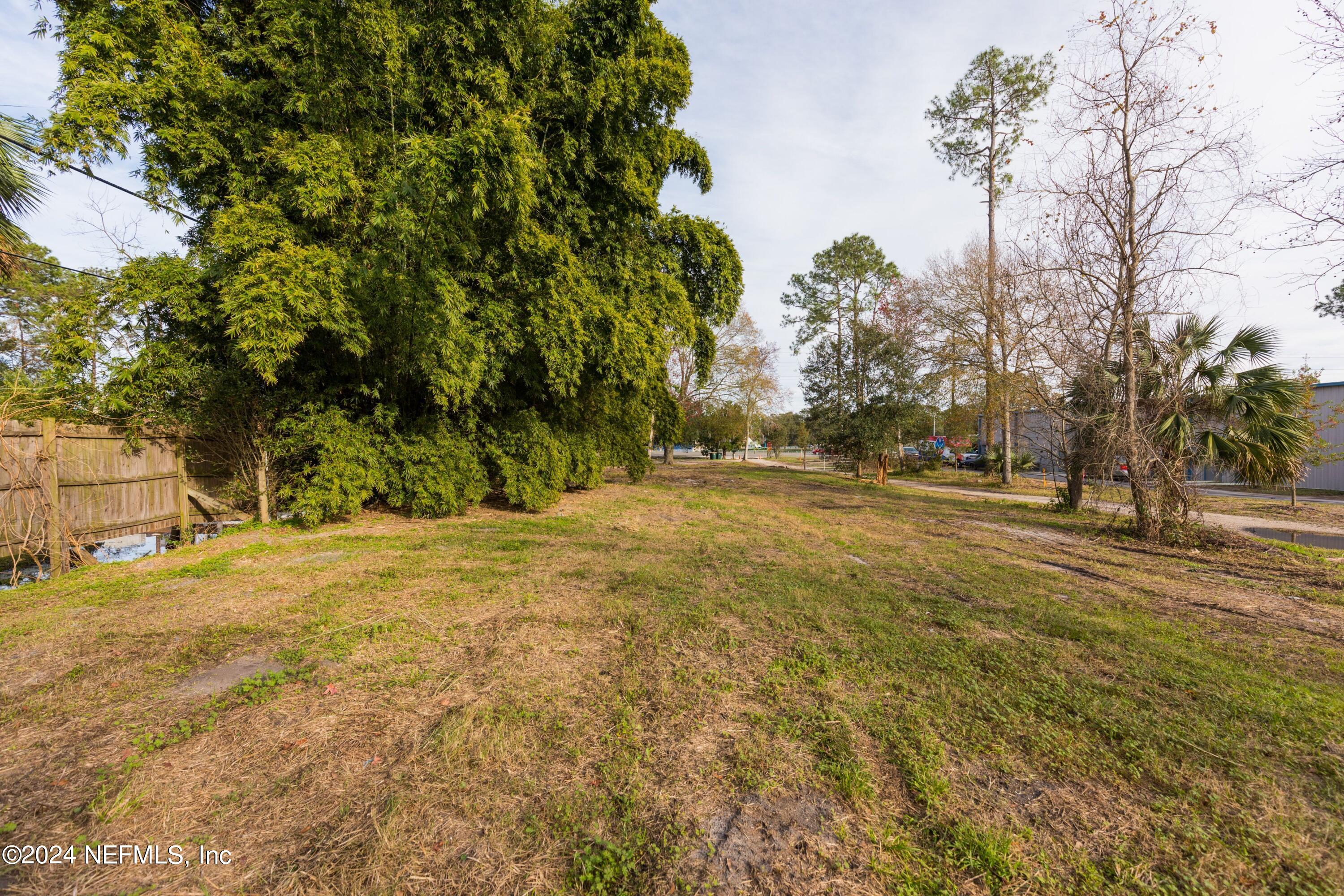 2168 ST JOHNS BLUFF Road S