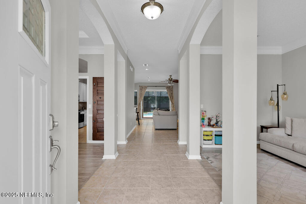 1728 DARTMOOR Lane