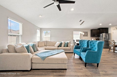 Photo of 454 NORTHSIDE Drive S, Jacksonville, FL 32218 (MLS # 2159722)