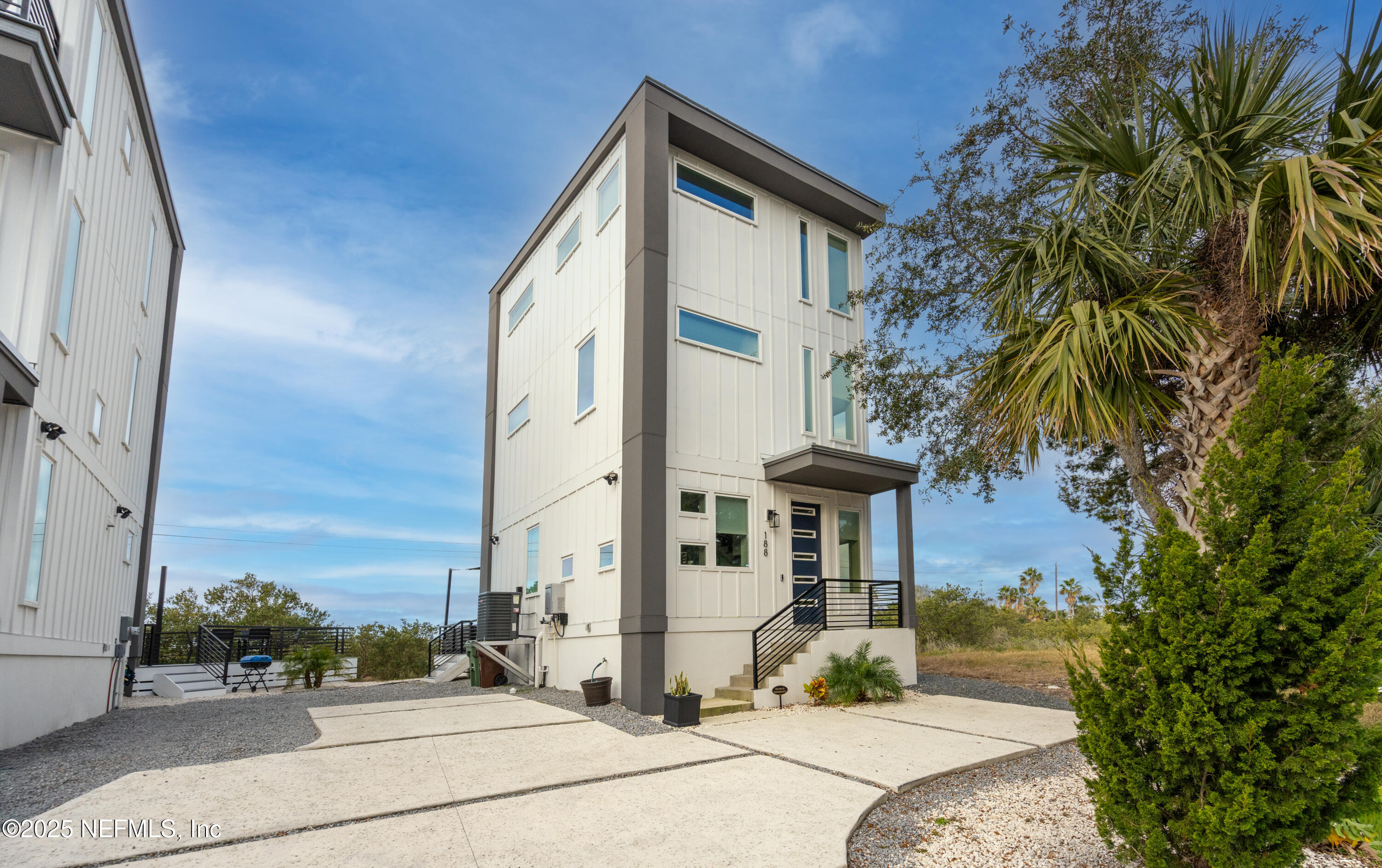 188 RIBERIA Street