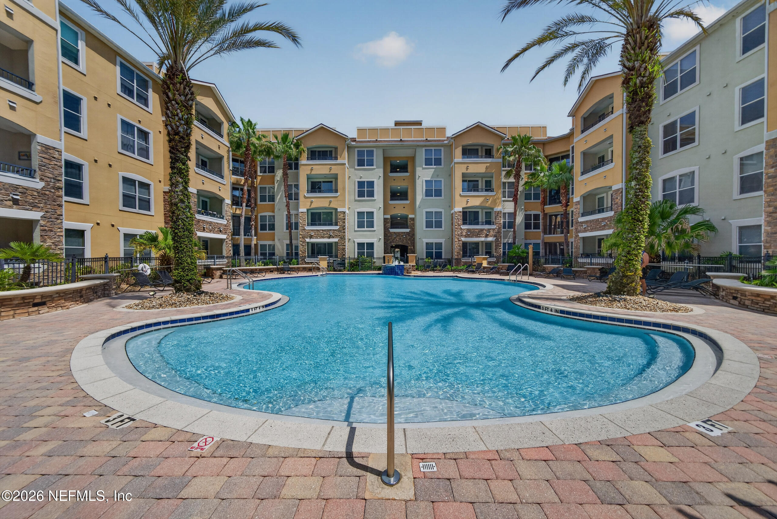 8539 GATE Parkway W 9439