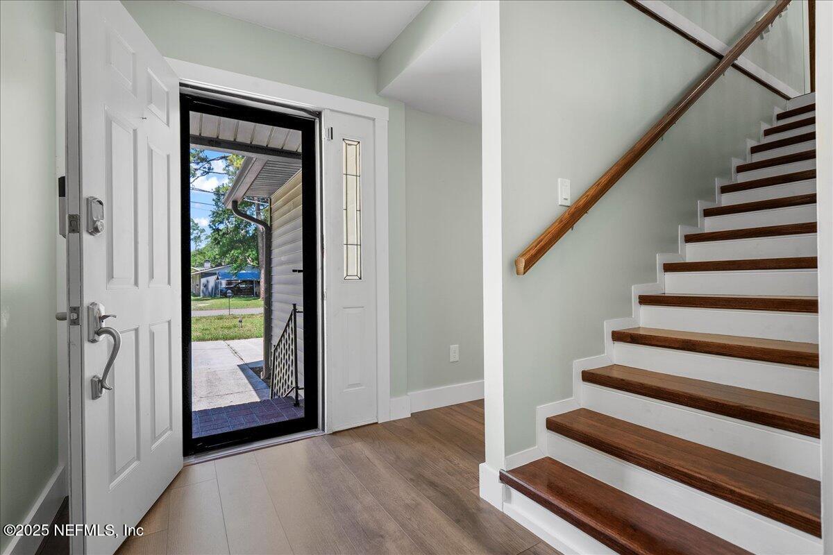 1344 DEGROVE Road