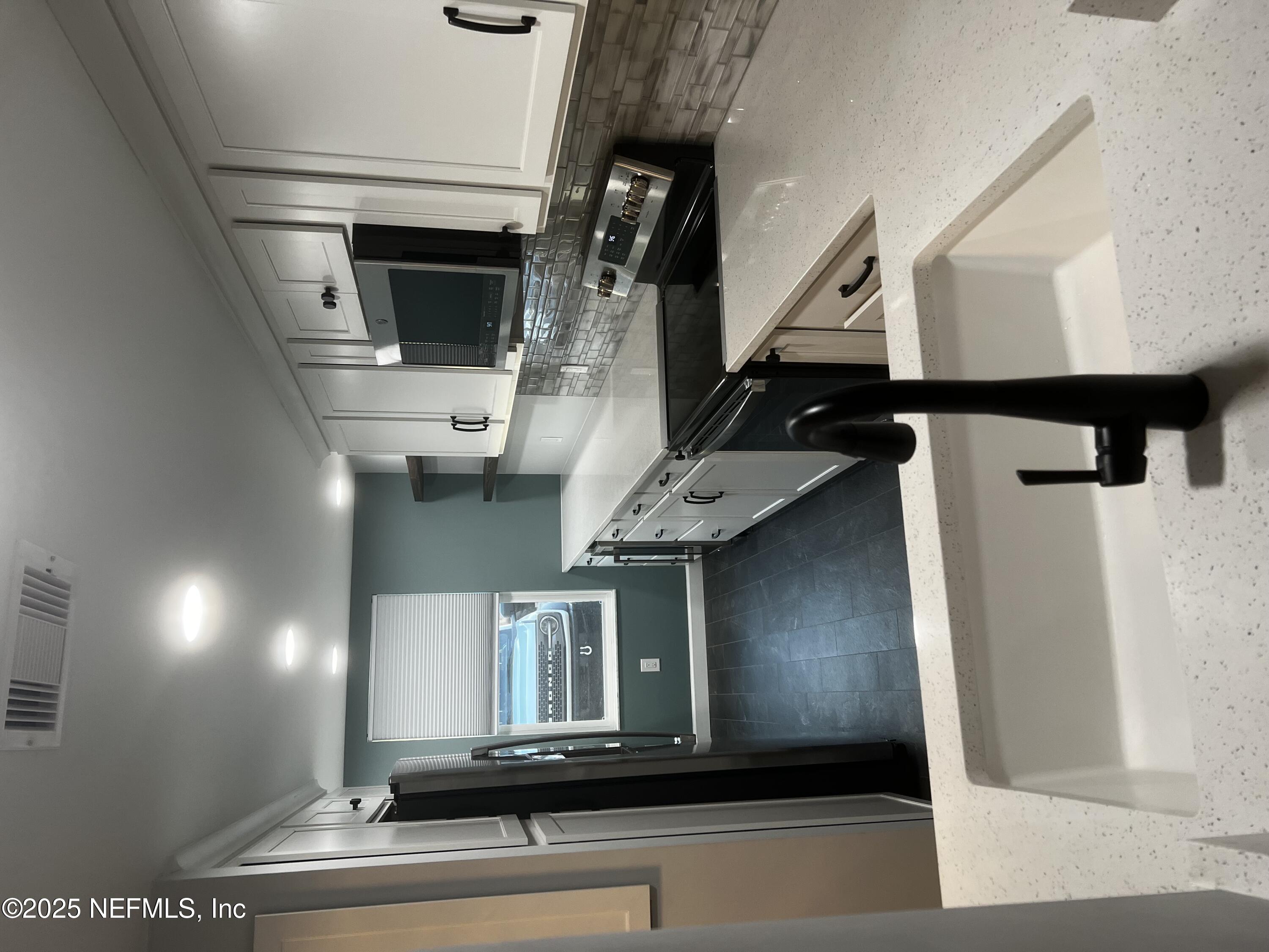 8129 VILLAGE GATE Court