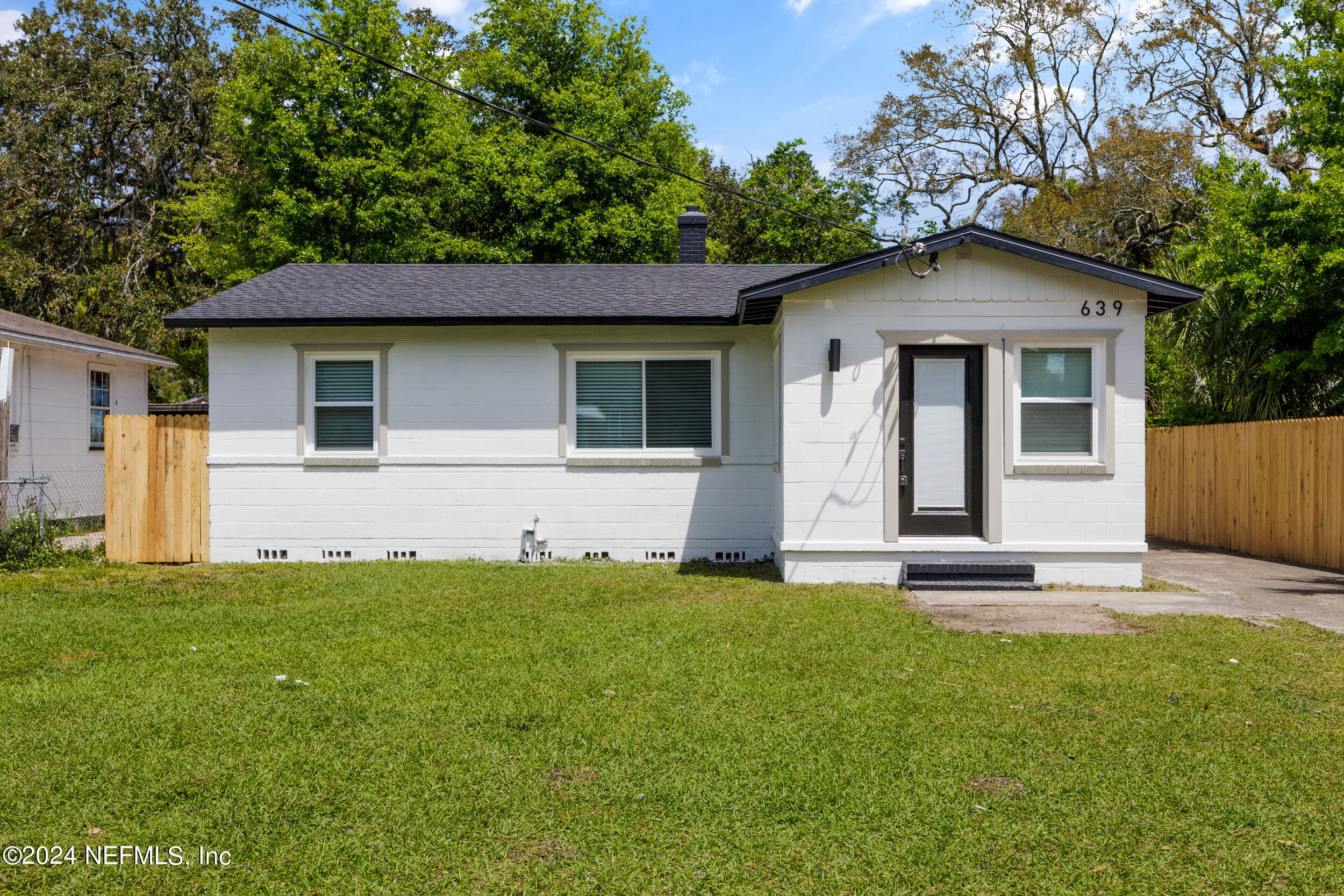 Jacksonville, FL home for sale located at 639 Lawton Avenue, Jacksonville, FL 32208