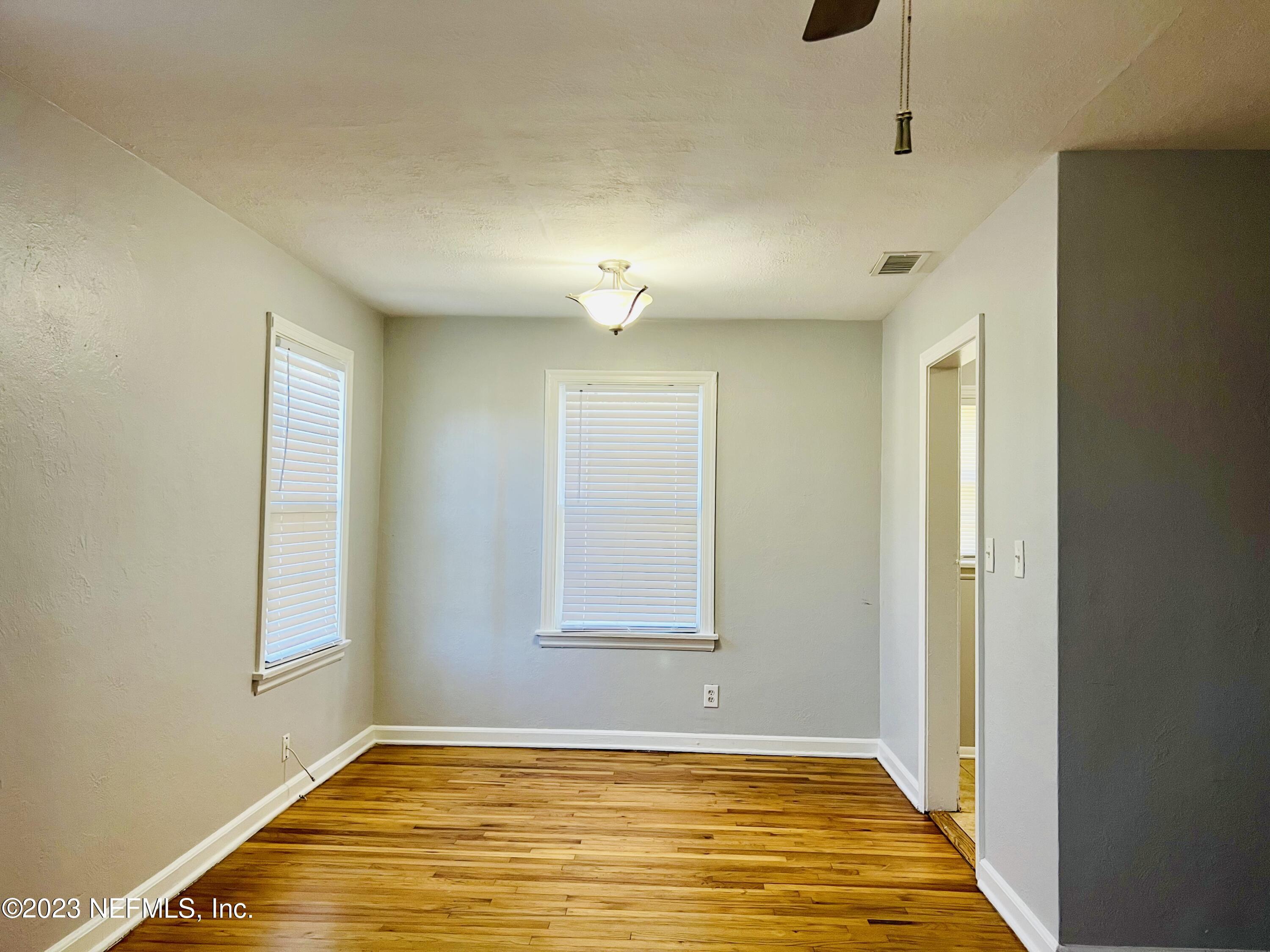 2105 KINGSWOOD Road