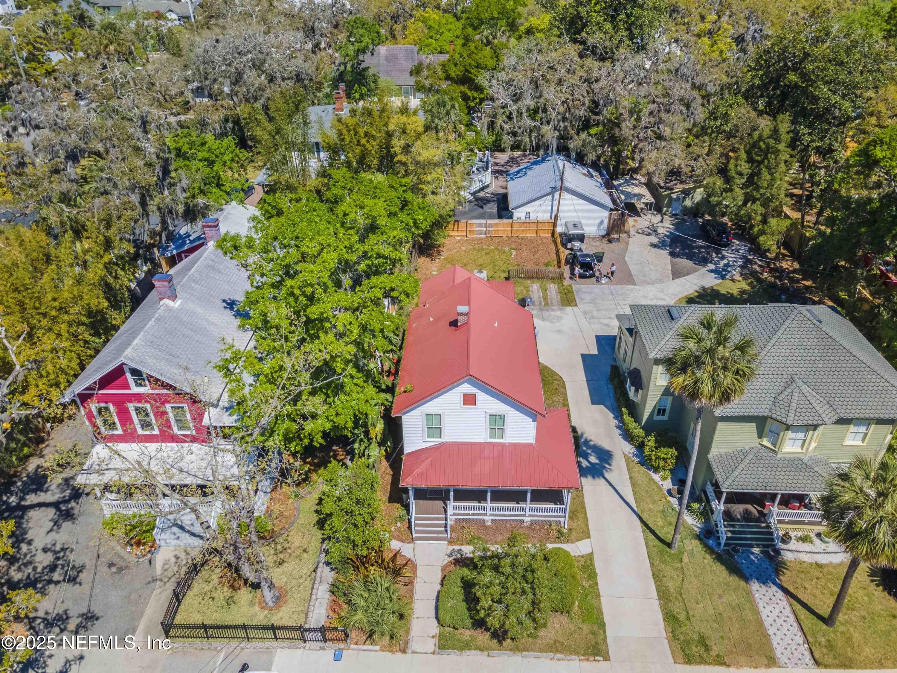 44 CARRERA Street