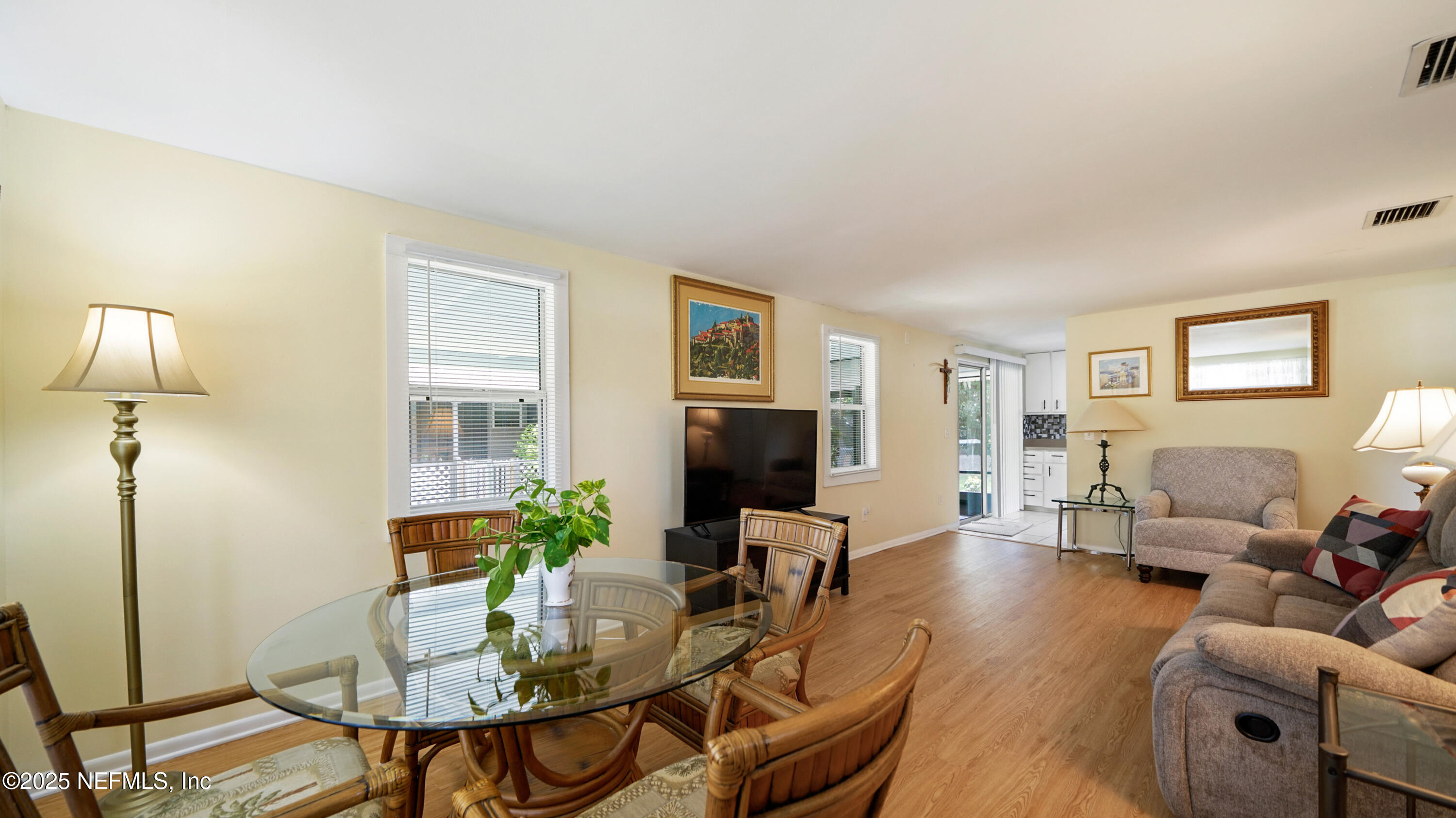 65 DELTONA Boulevard