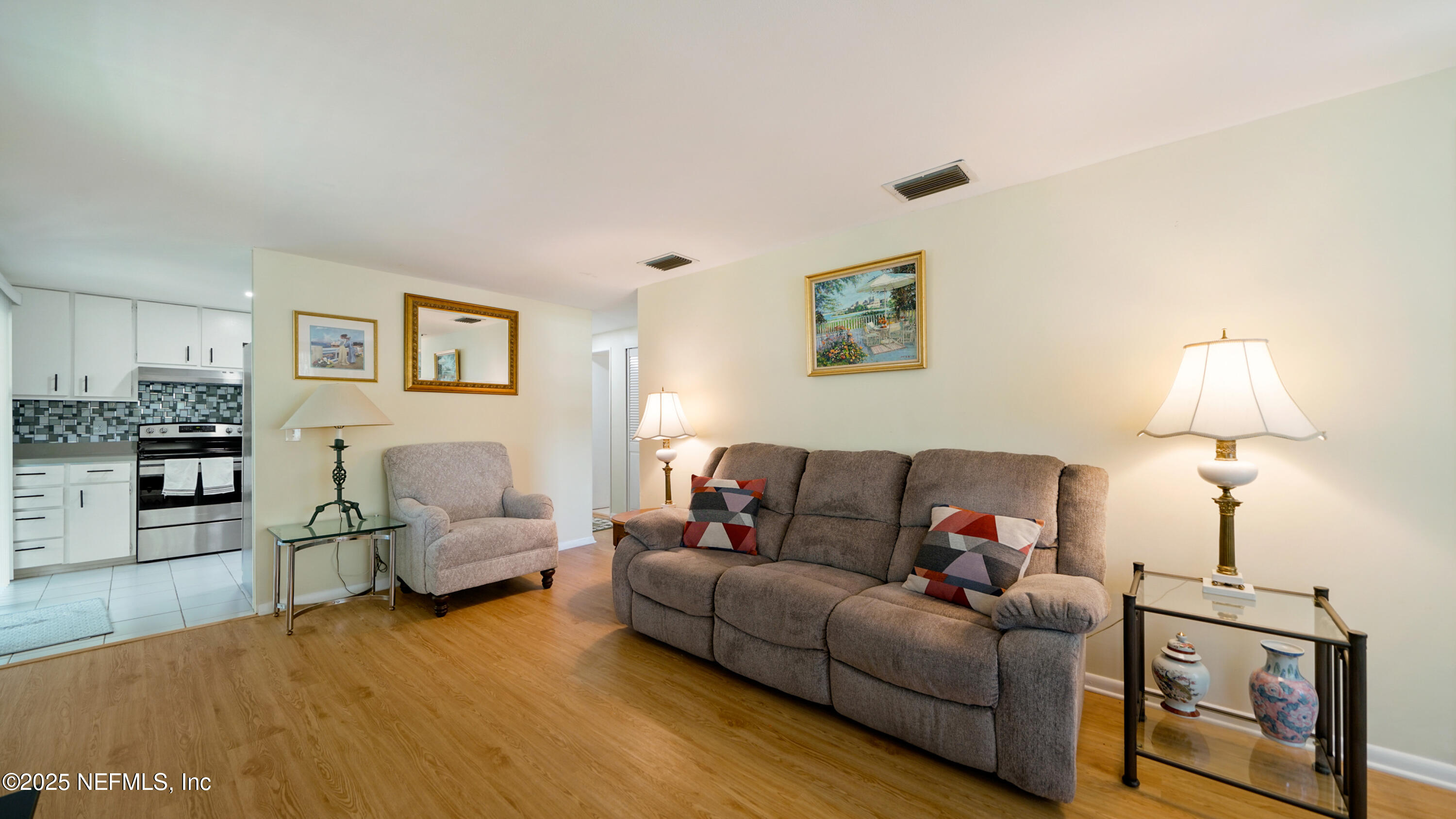 65 DELTONA Boulevard