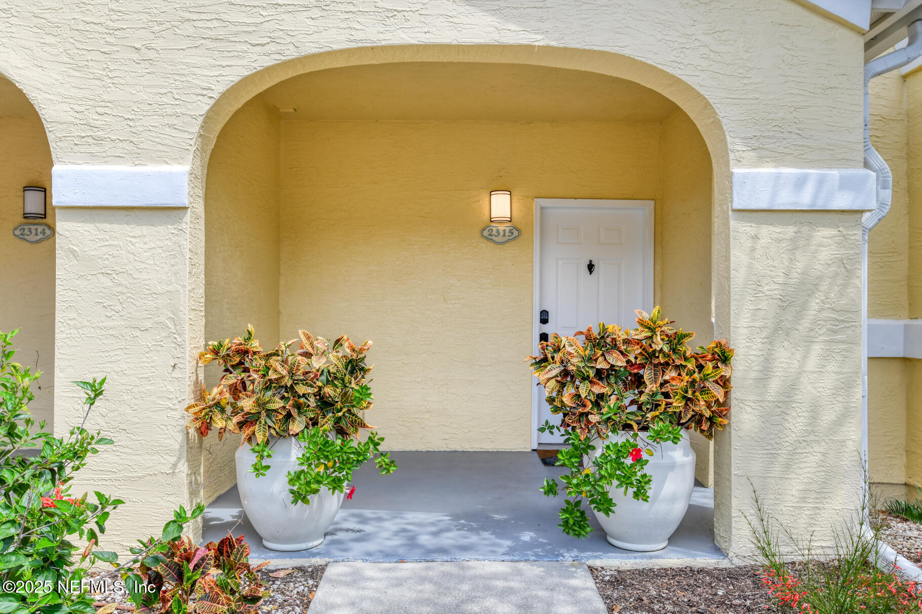 2315 VISTA COVE Road