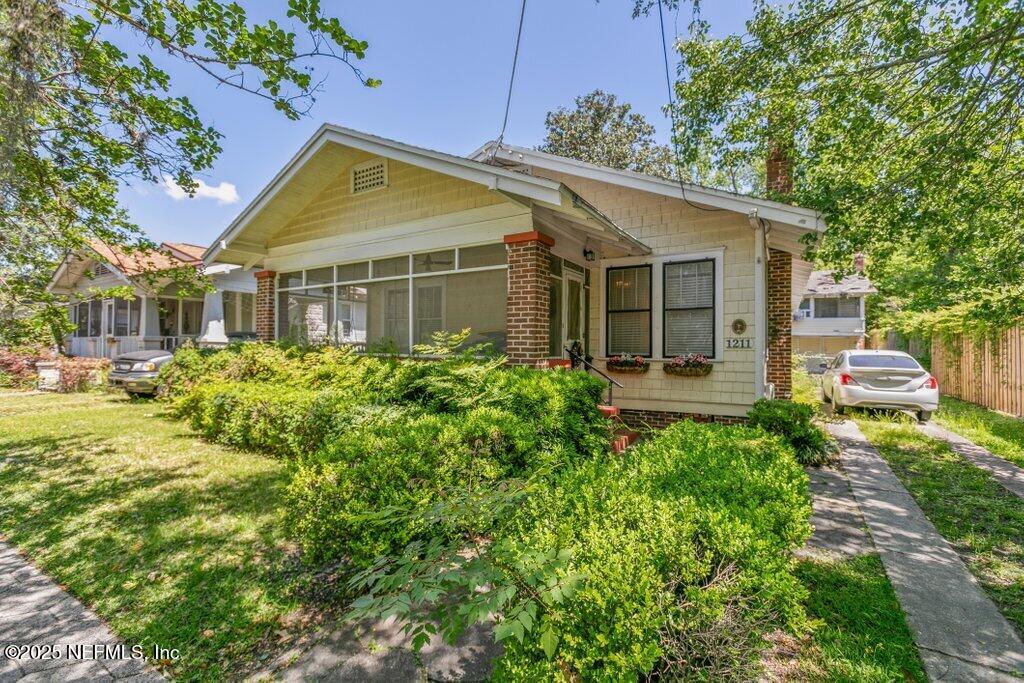 1211 CHERRY Street