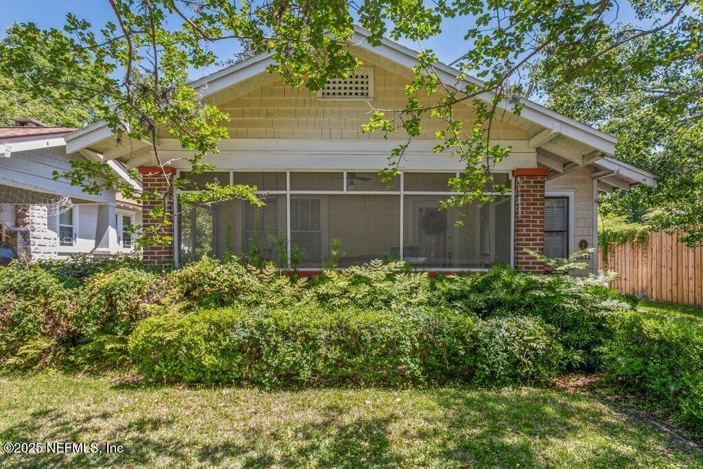 1211 CHERRY Street