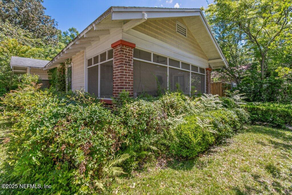 1211 CHERRY Street