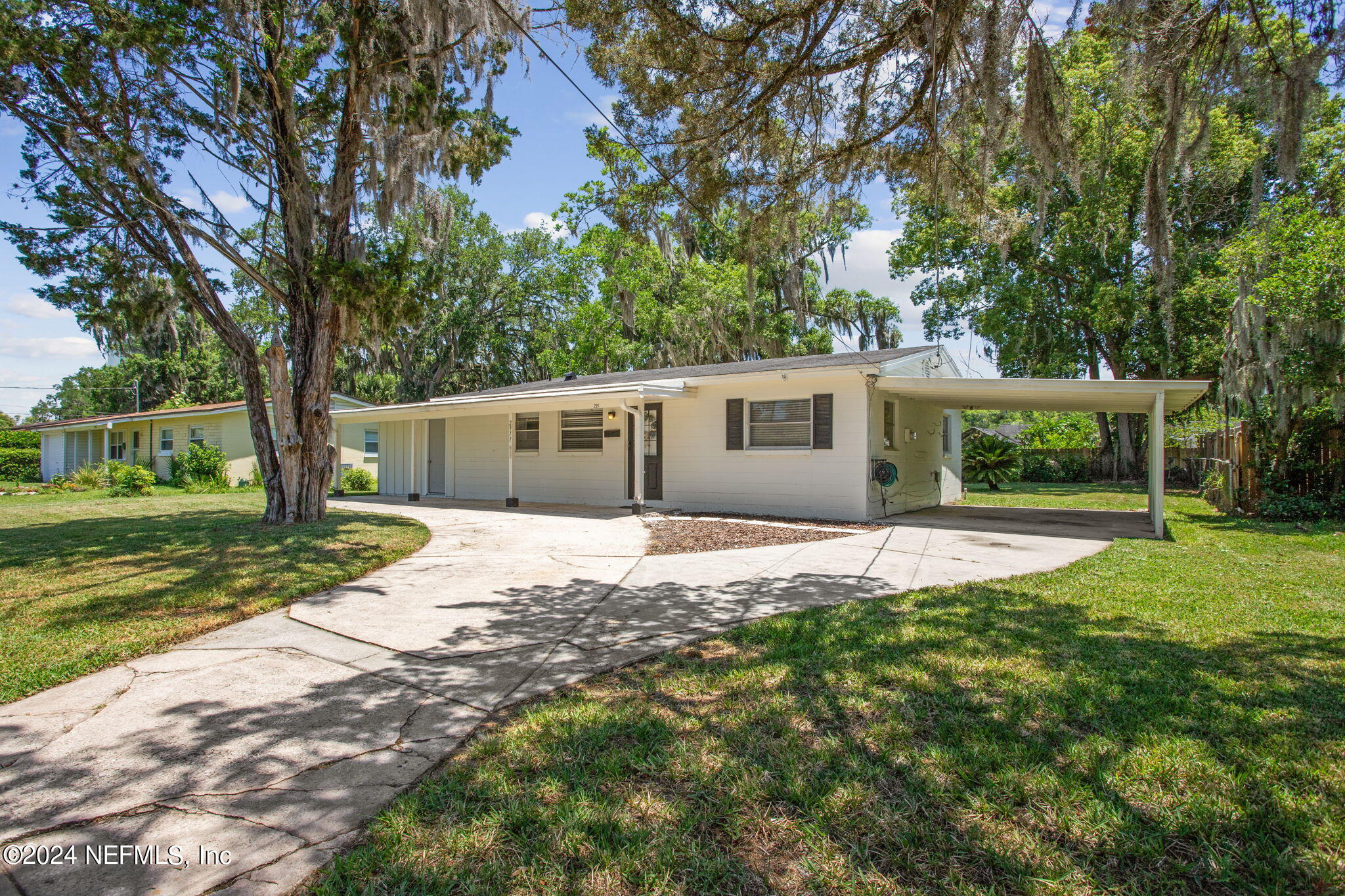 Jacksonville, FL home for sale located at 2911 Loran Drive W, Jacksonville, FL 32216