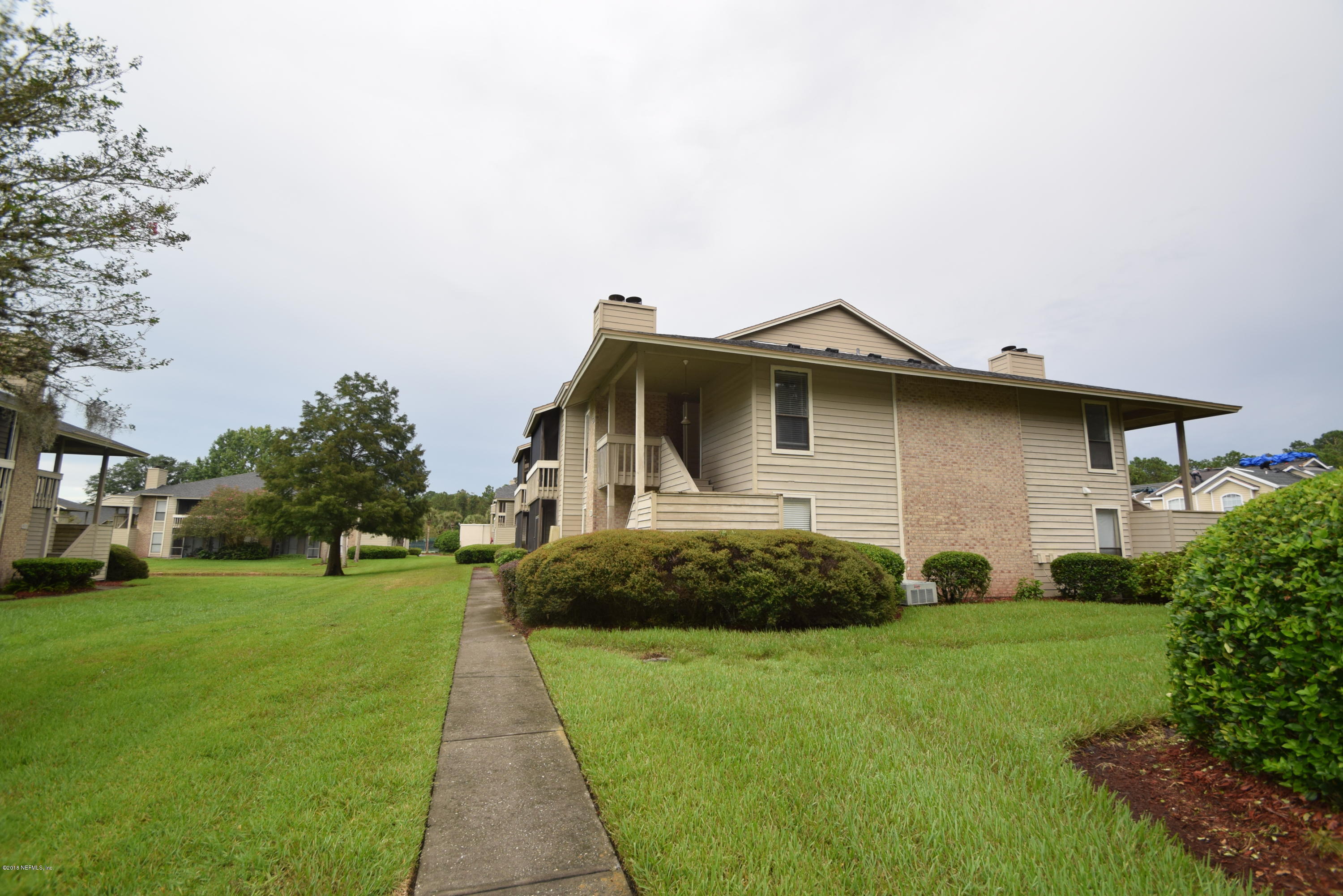 Jacksonville, FL home for sale located at 10200 Belle Rive Boulevard Unit 164, Jacksonville, FL 32256